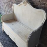 Chest bench