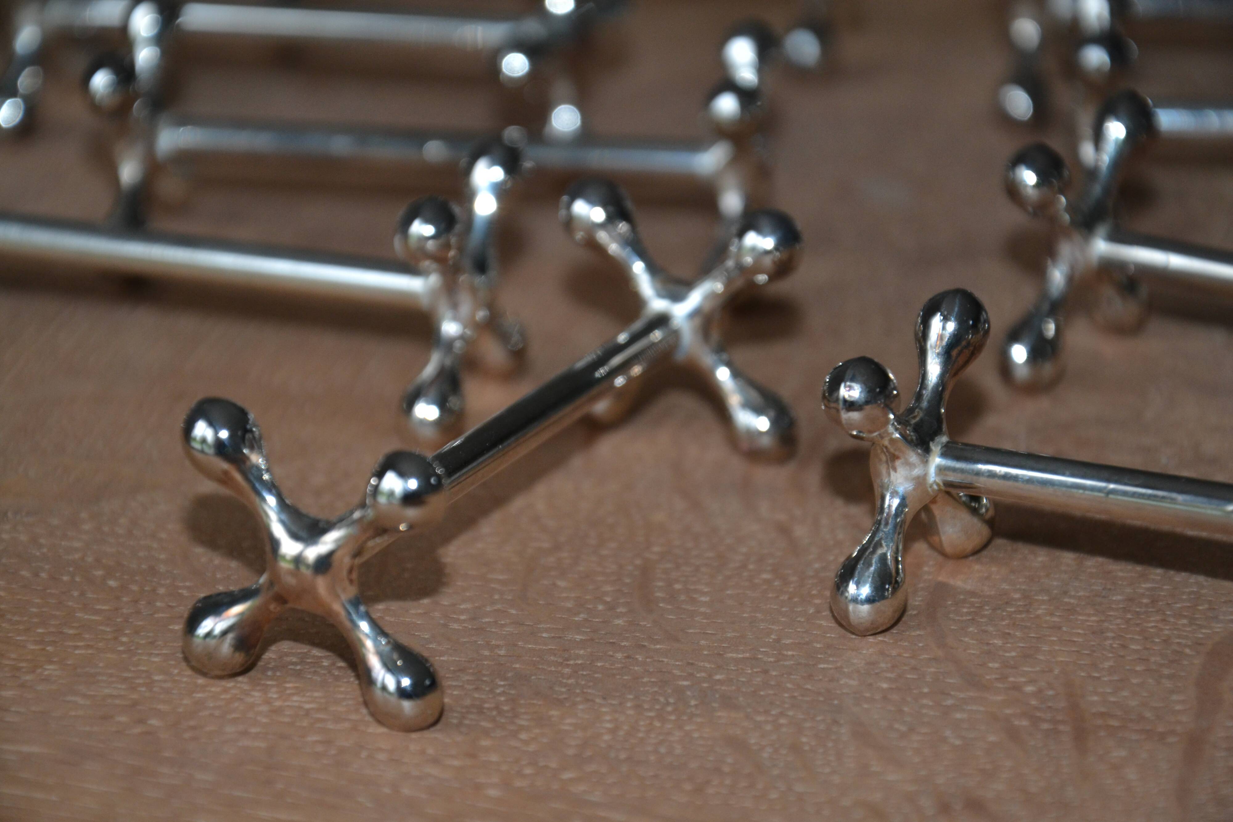 12 silver metal knife holders