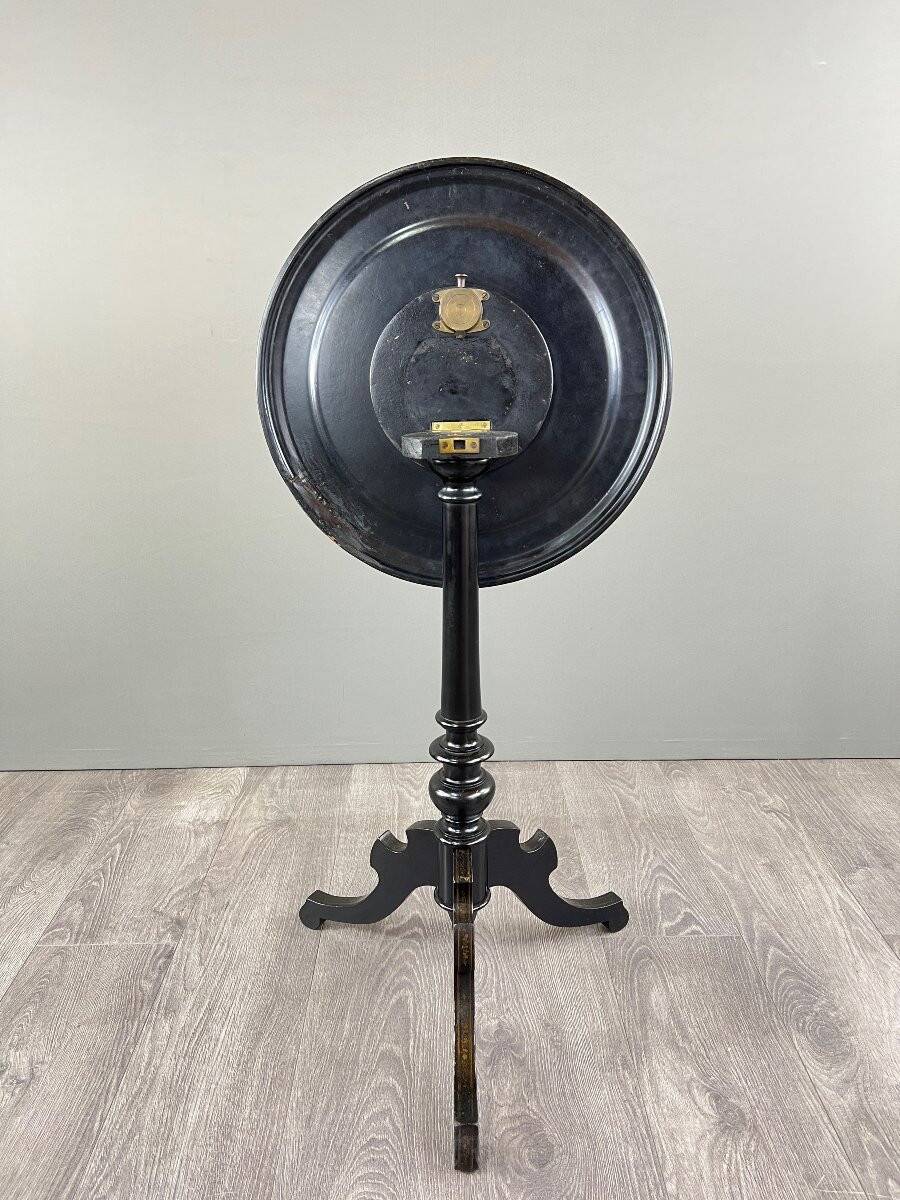 Victorian Style Tilting Top Pedestal Table, 19th Century