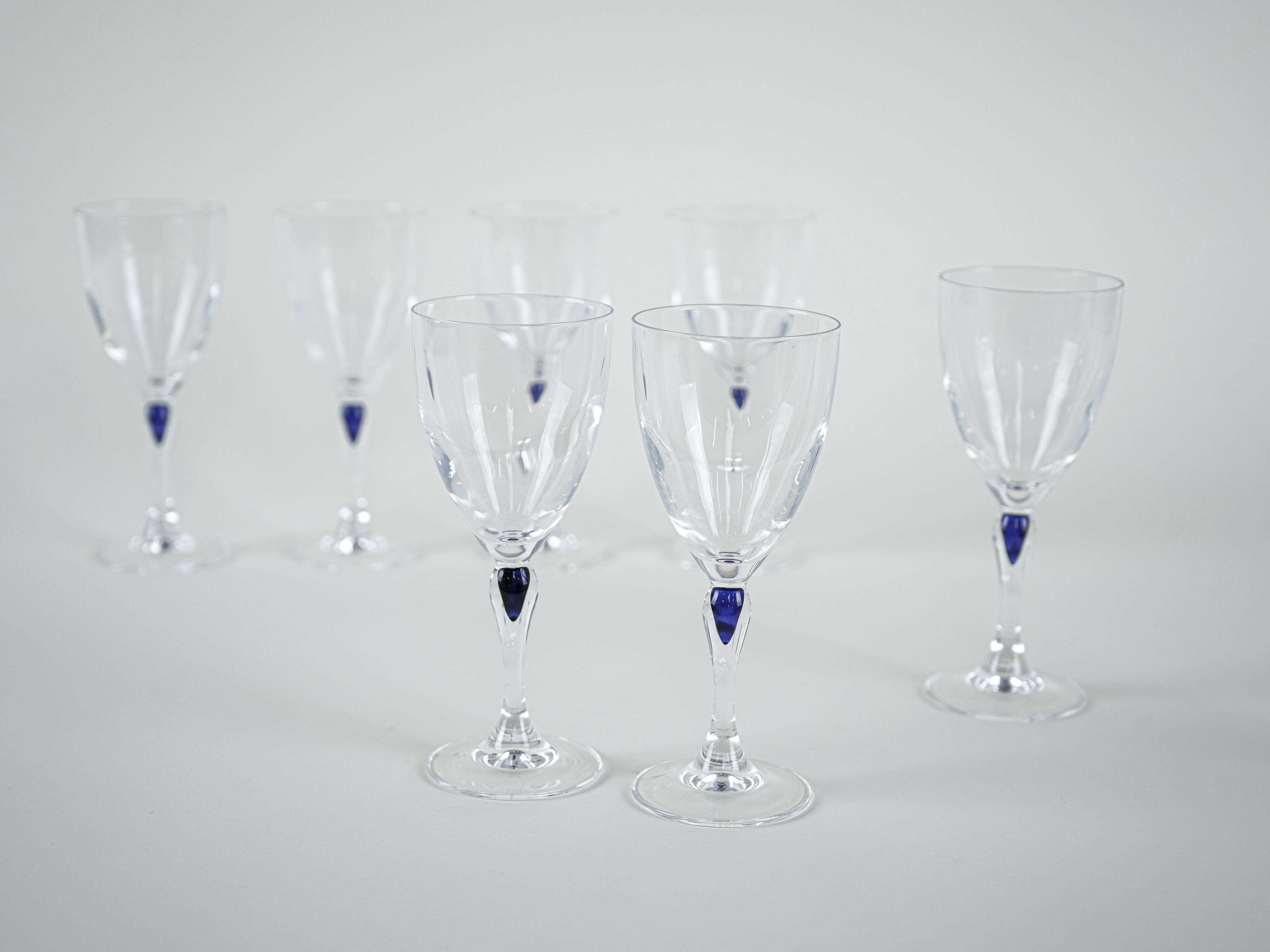 The set of Venise Saphir glasses, French design, 1970s, manufactured by Cri
