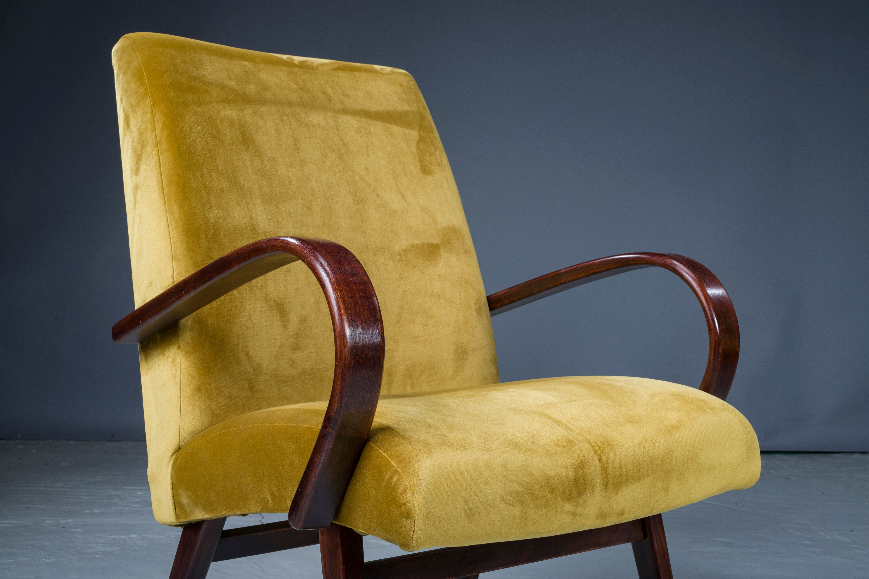 Fauteuils de Jaroslav Smidek pour Ton, années 1960