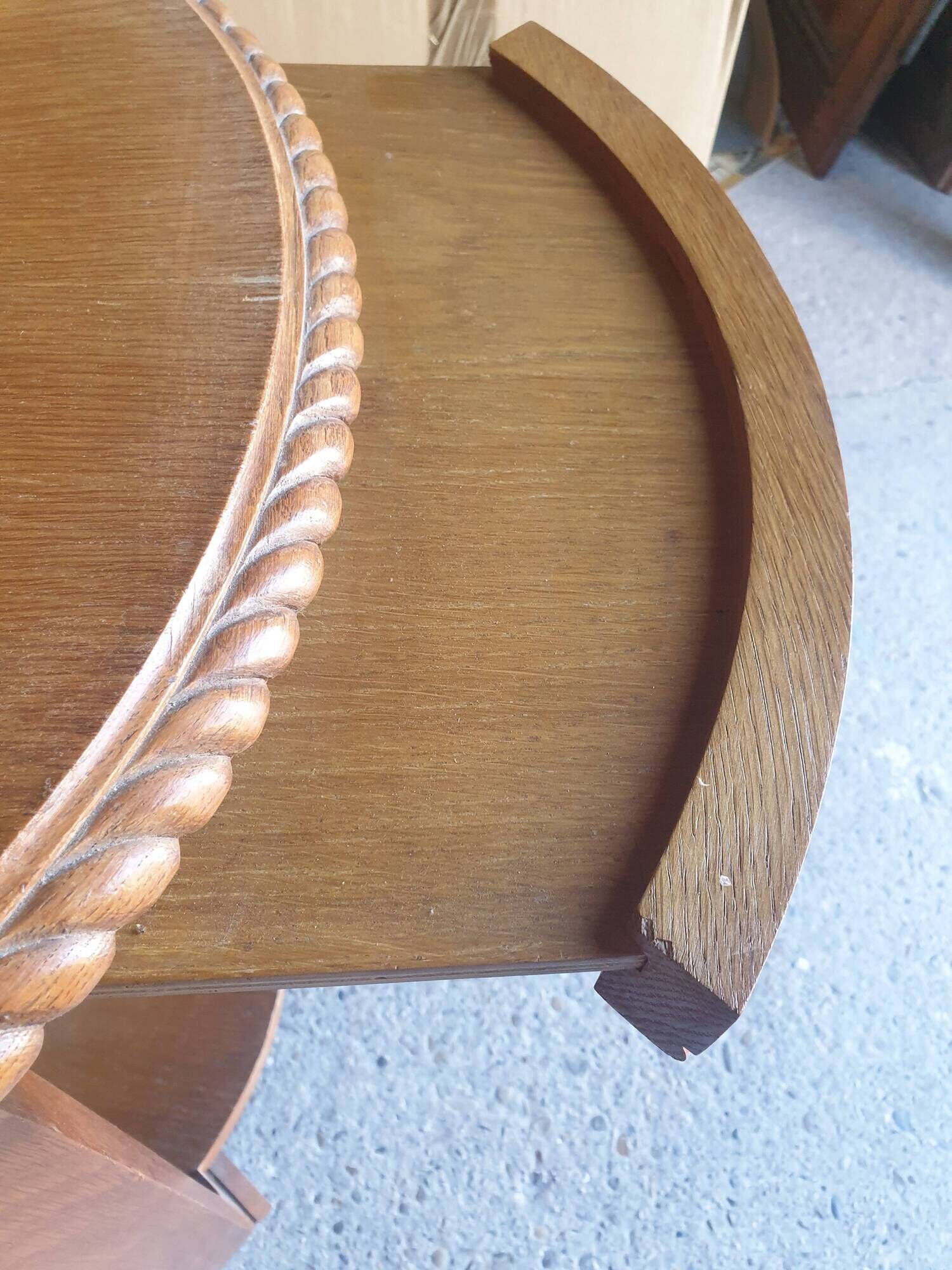 Gueridon with swings style art deco circa 1940 51.5 x 60 x 60 cm