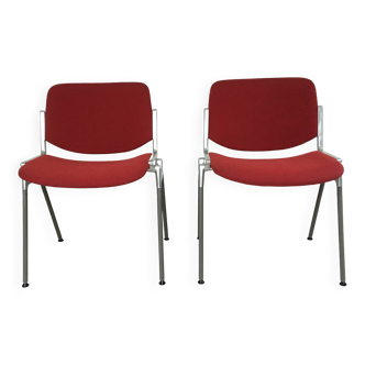 Lot de 2 chaises DSC 106  Giancarlo Piretti éditée par Castelli  année 70