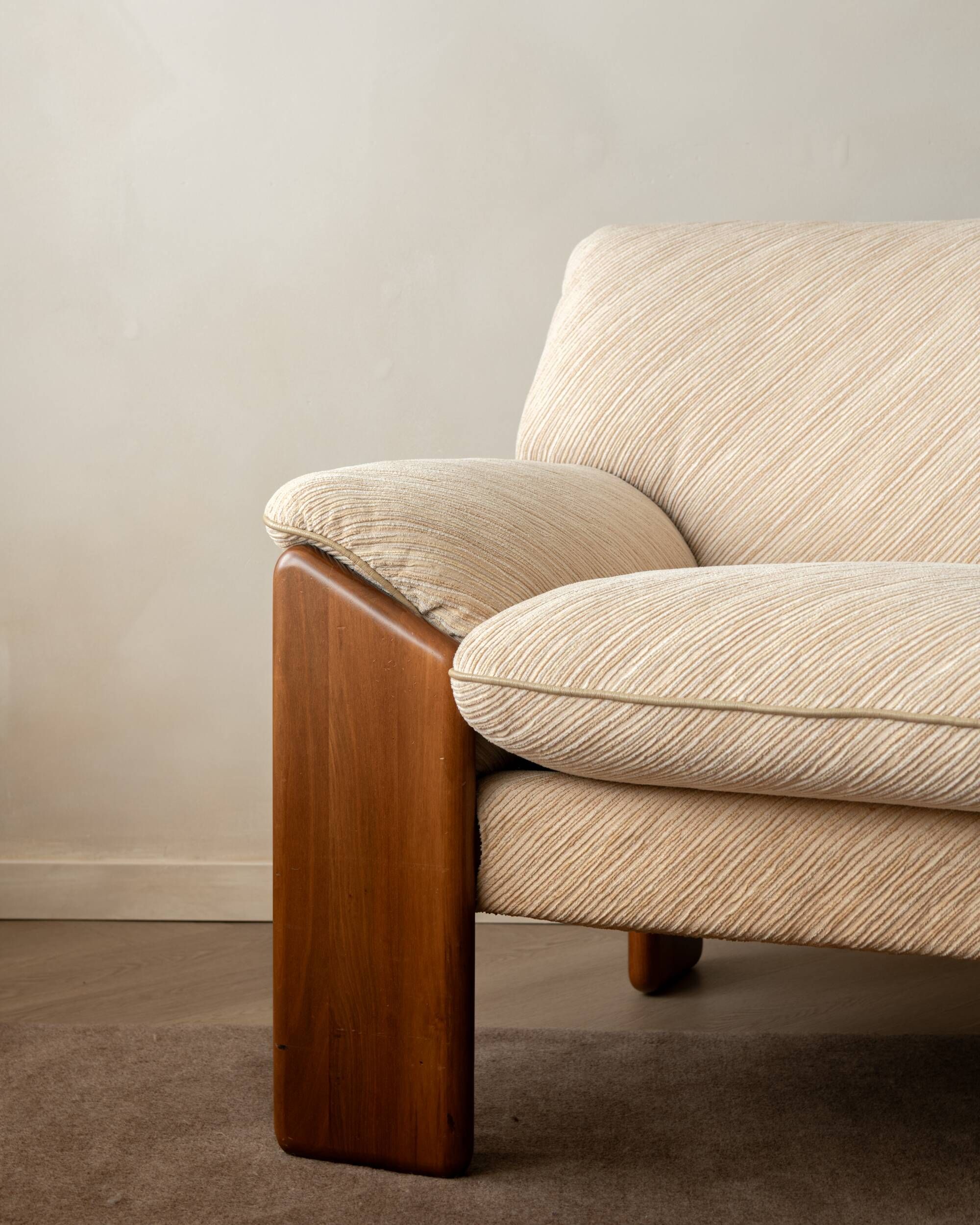 Two-seater Sofa "Sapporo" by Mario Marenco for Mobil Girgi, 1970s