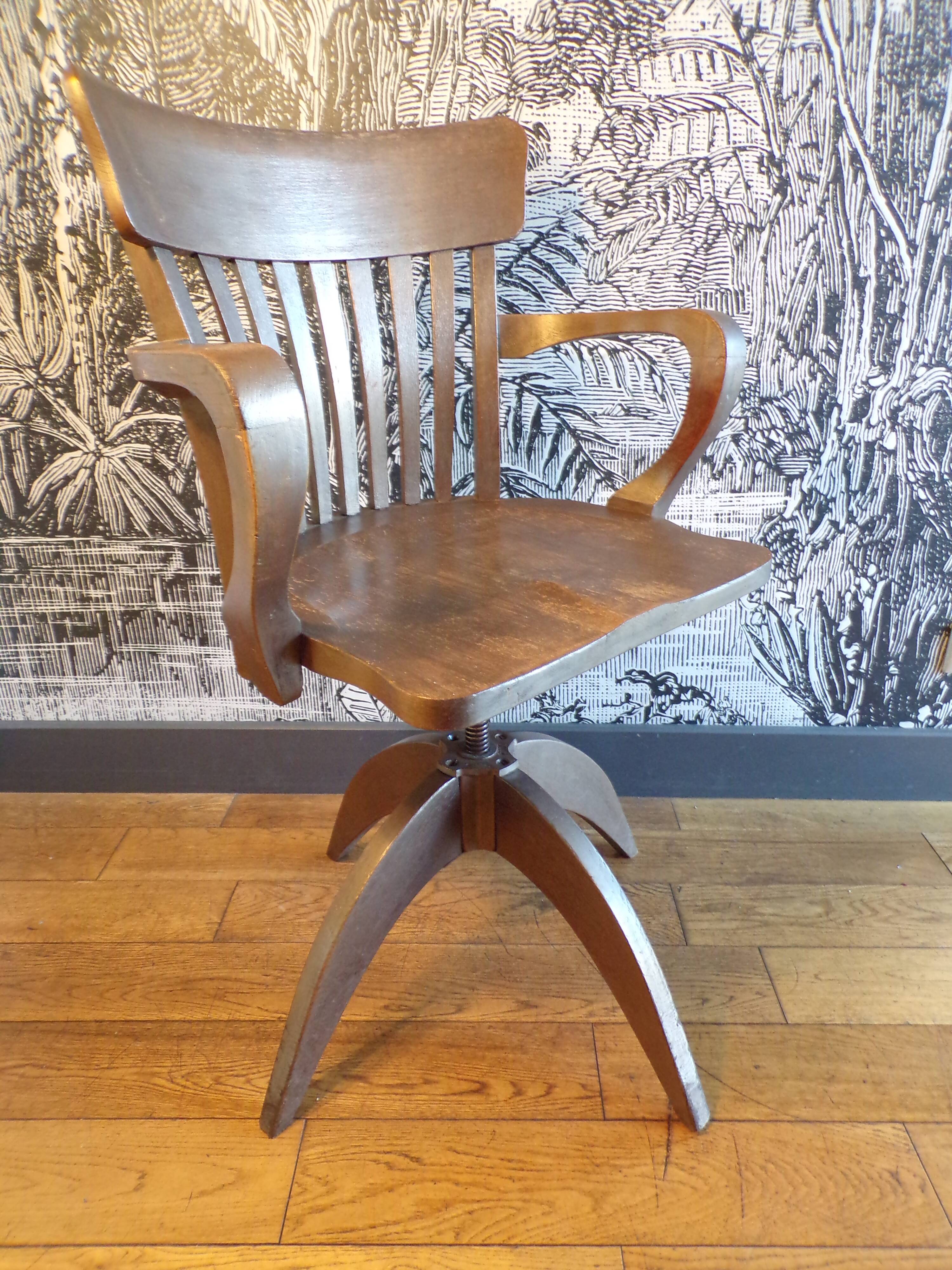 American screw armchair