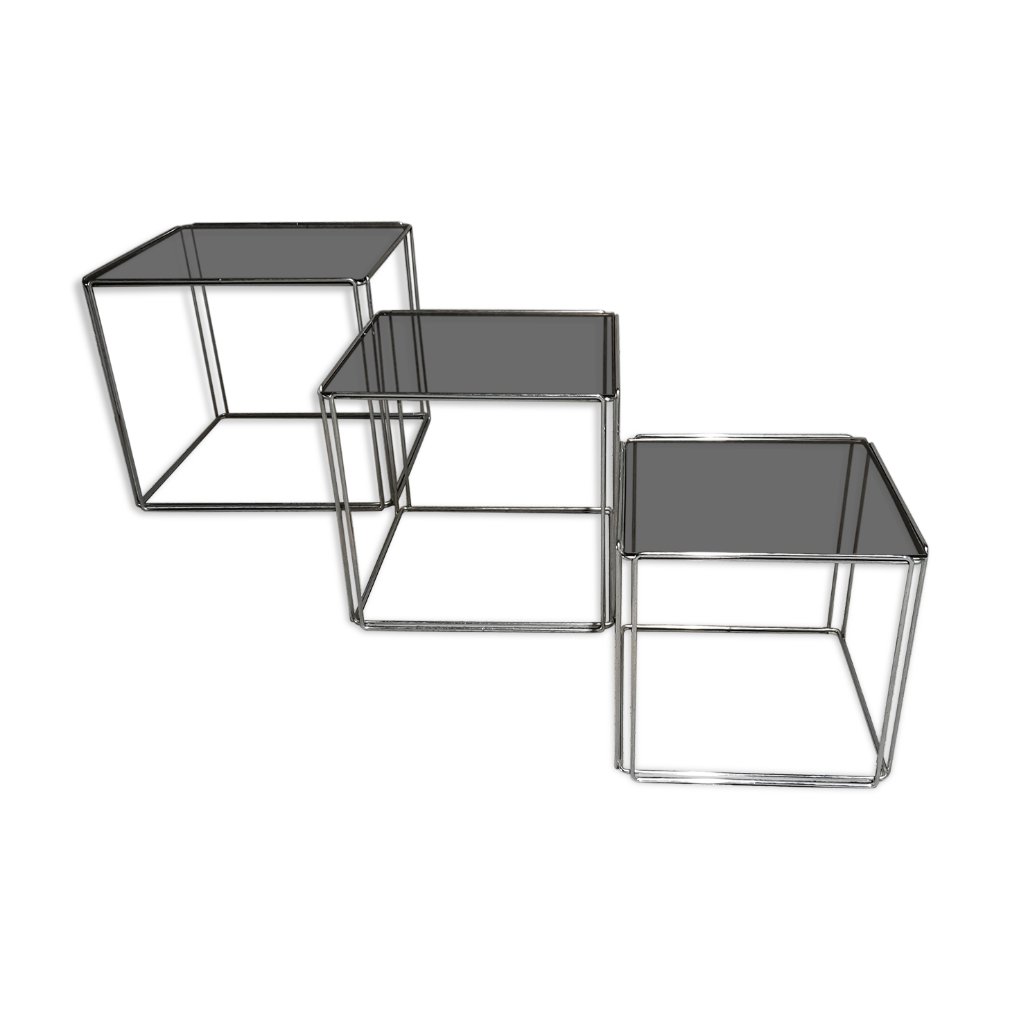 Pull-out tables by Max Sauze