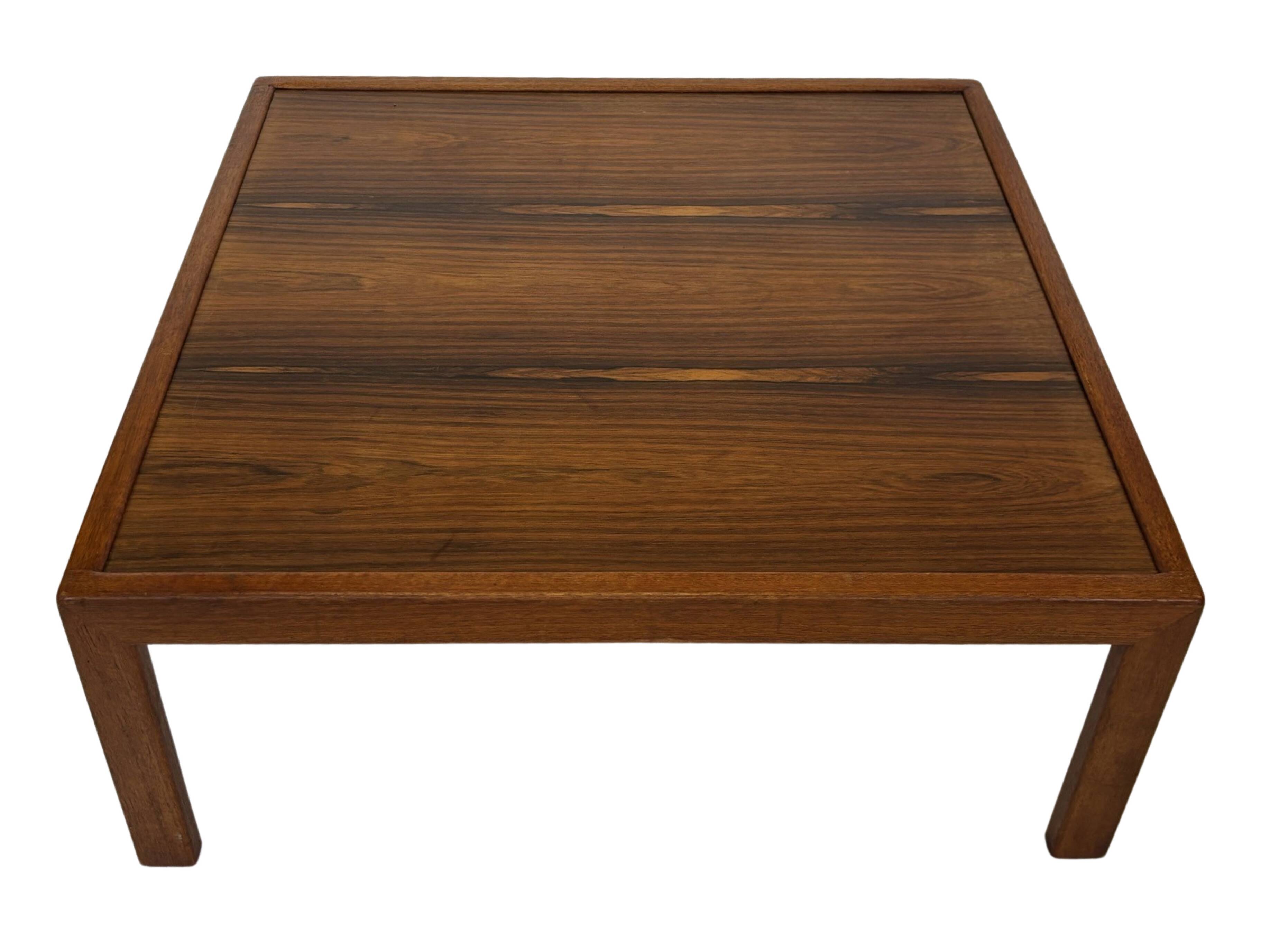 Vintage coffee table rosewood 70's design minimalist