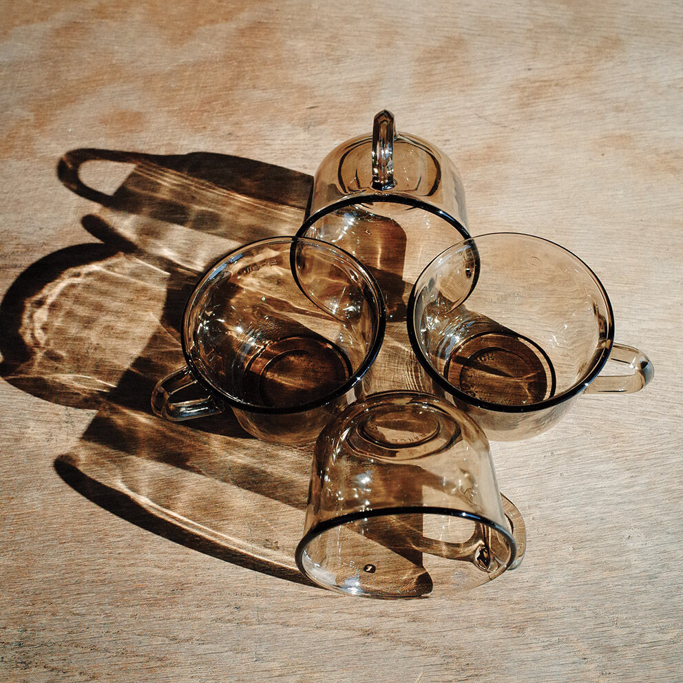 Shell arcoroc coffee cups