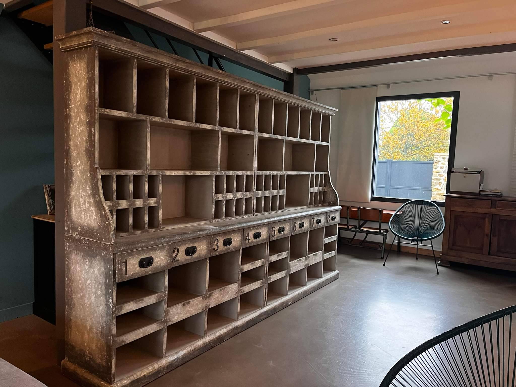 Wooden workshop furniture