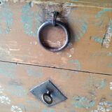 Coffre ancien bois peint
