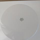 Blown mold, cake, porcelain bowl of PILLIVUYT