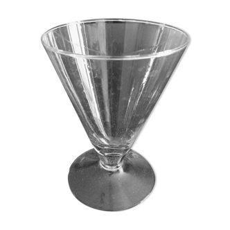 Small conical vase on foot