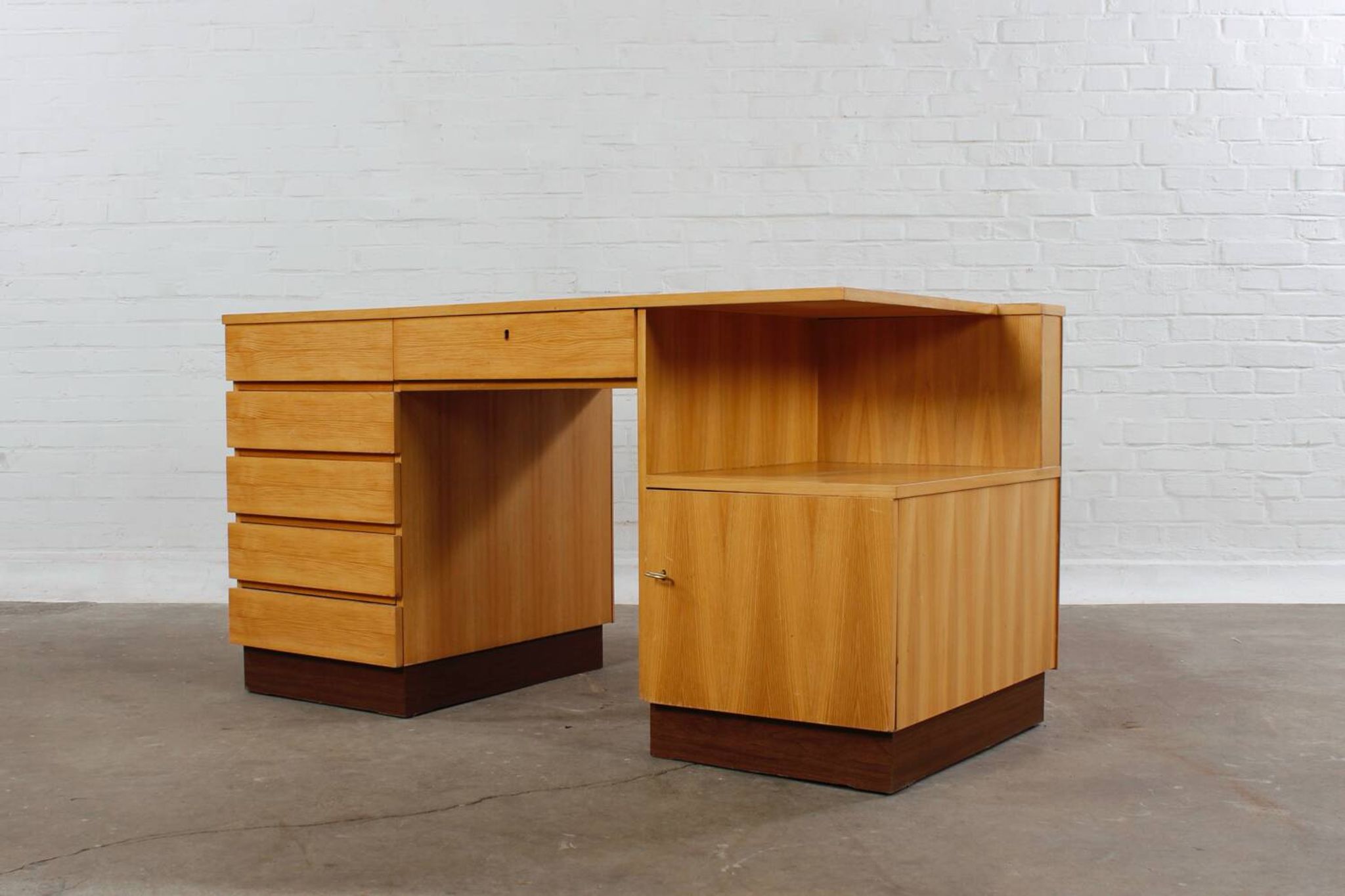 Vintage Bauhaus Schreibtisch mid century design 60er Jahre 70er