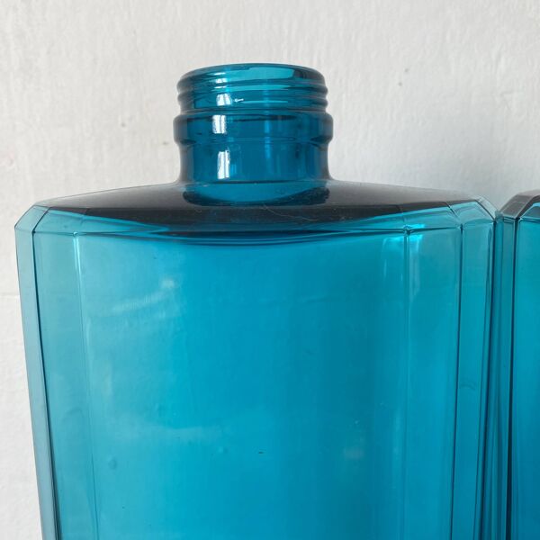 Bouteilles en verre turquoise 36 cm , verrerie de Fougère