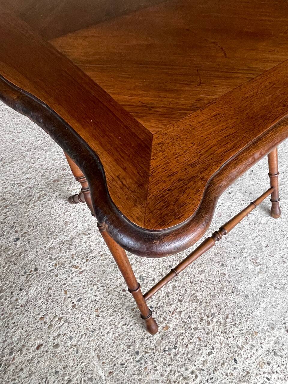 Folding side table in turned wood and marquetry circa 30's/40's