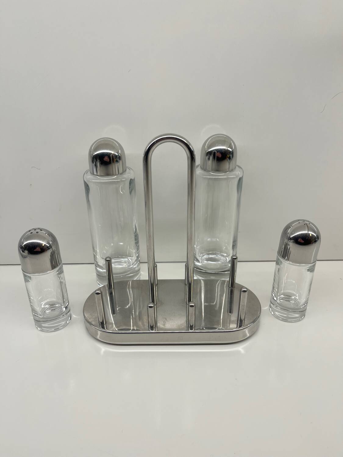 Alessi – 5070 – Ettore Sottsass – Condiment set – Stainless steel & glass