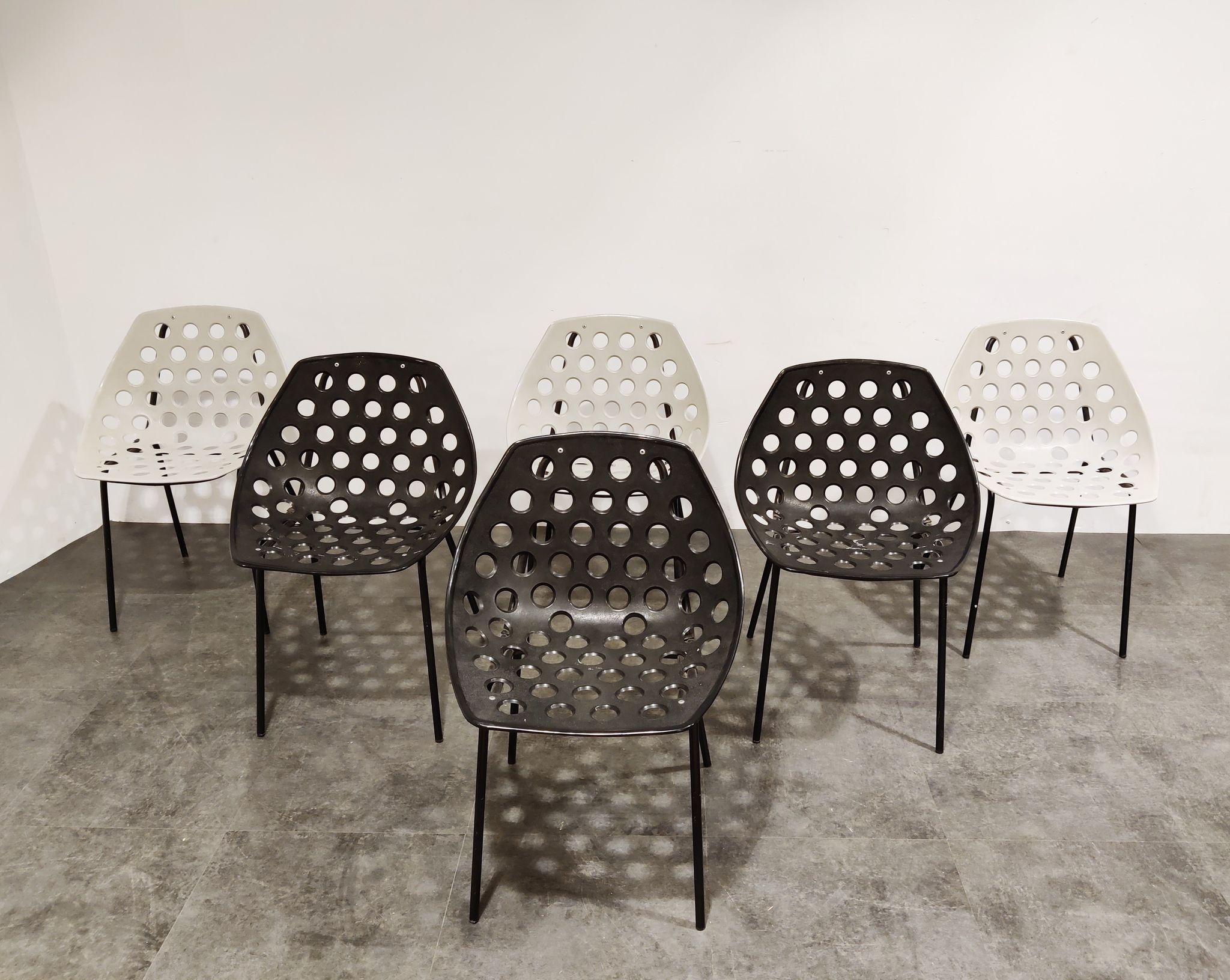 Vintage coquillage chairs by Pierre Guariche for Meurop, 1960