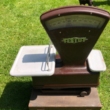 Bakelite Trader's Balance Testut