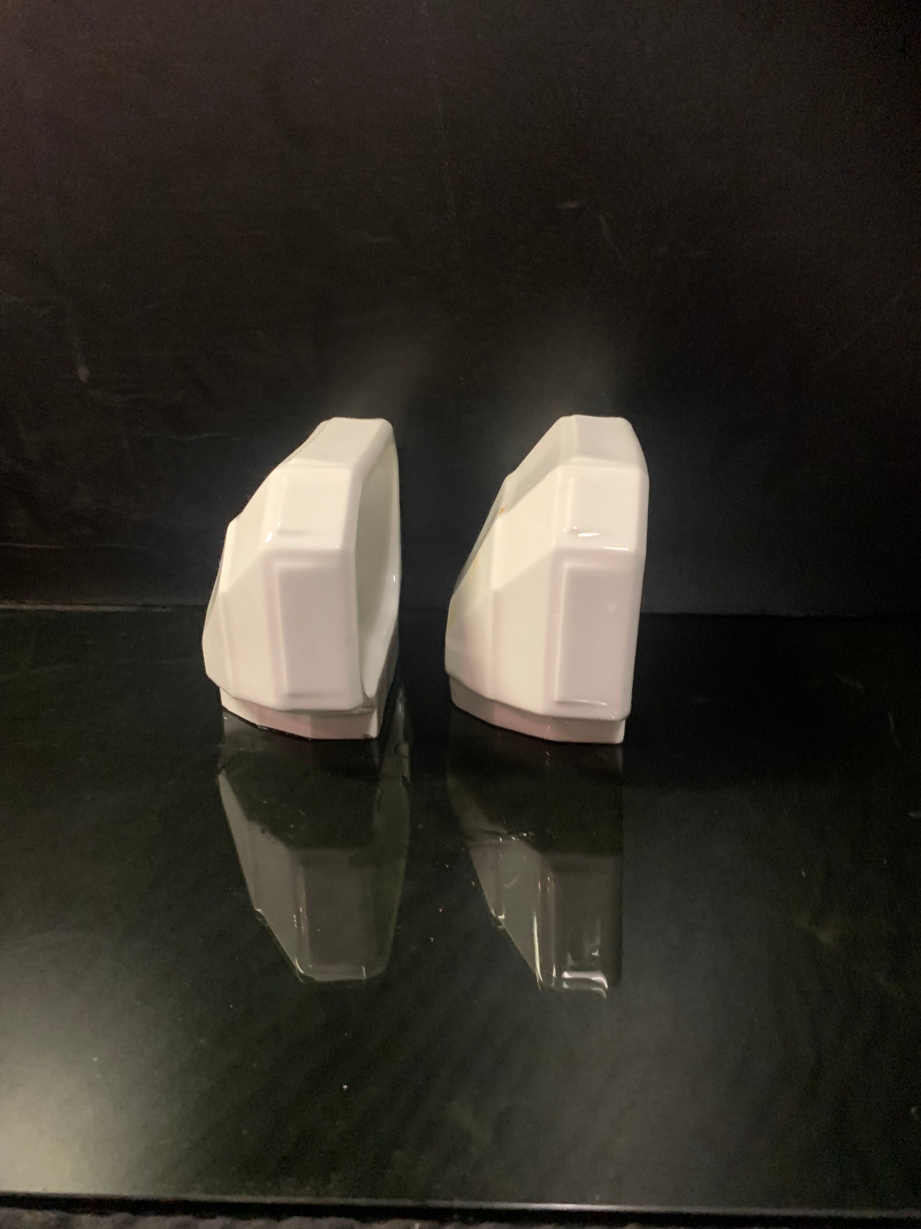 Pair of soap holder year 30