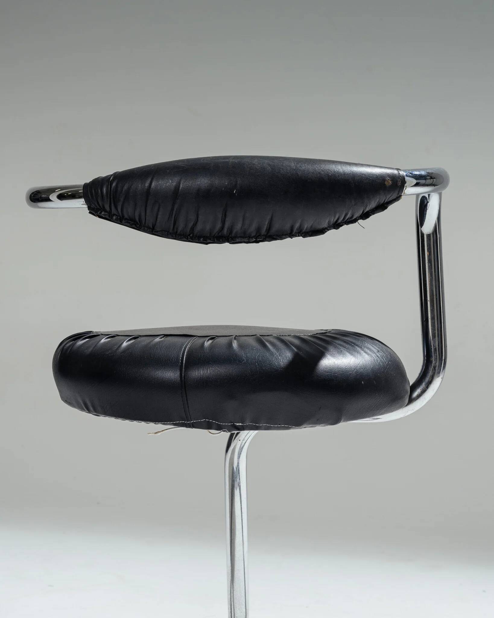'Cobra' chair, Giotto Stoppino, 1970s