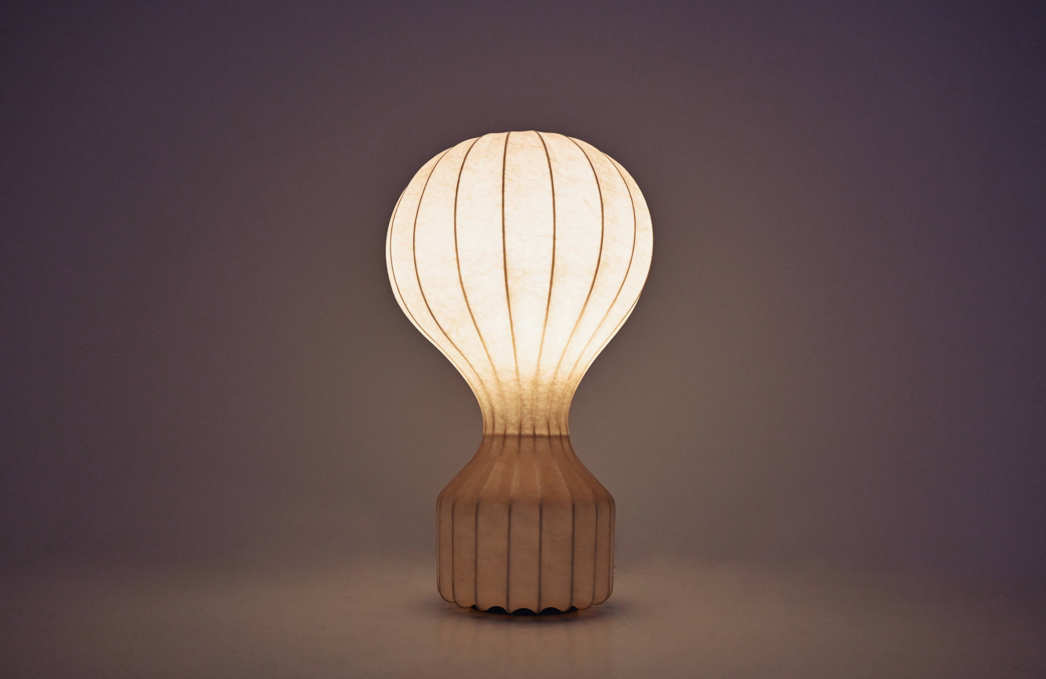 Large “Gatto” table lamp by Achille & Pier Giacomo Castiglioni for