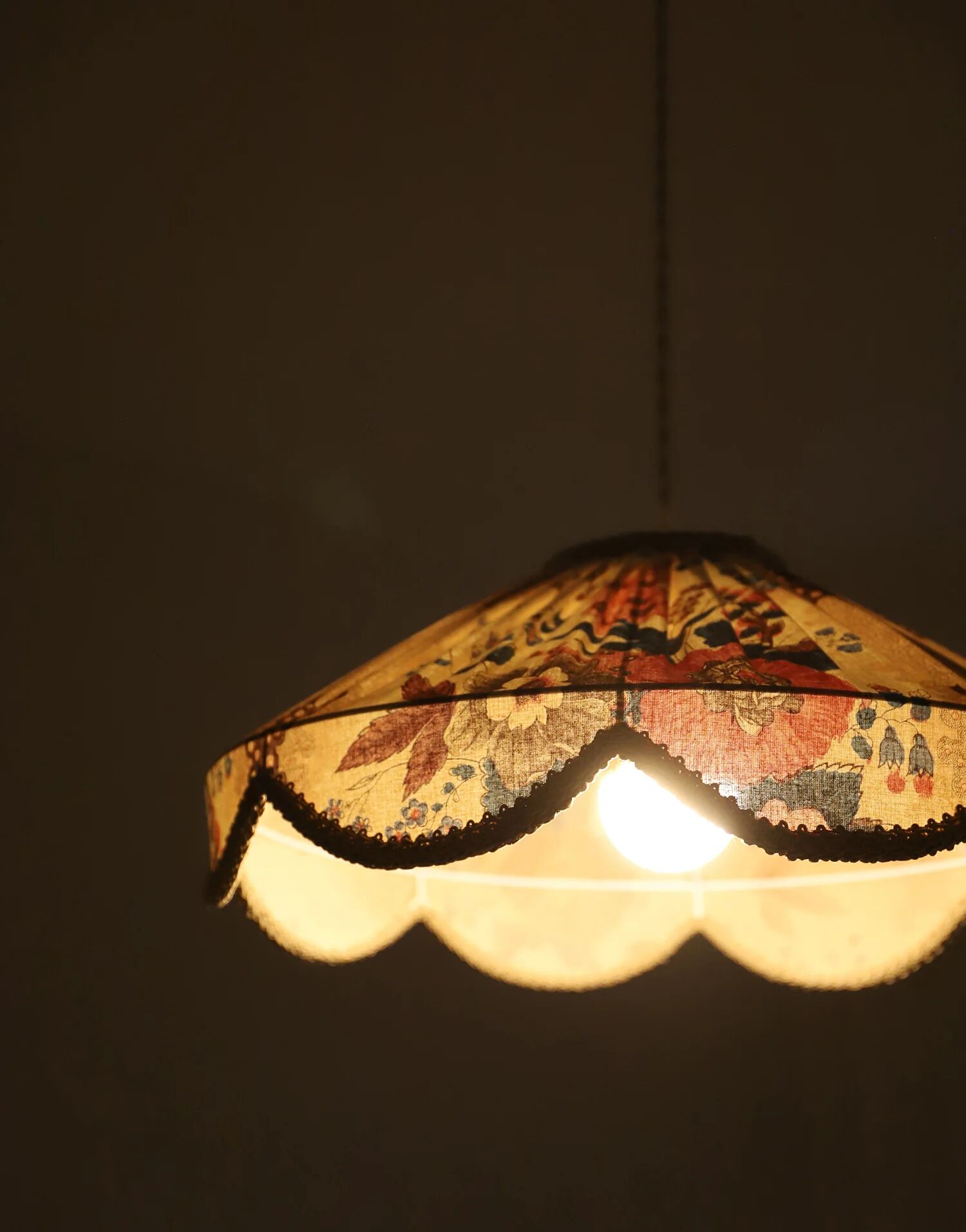 Floral print suspension Cosette "Isabelle"