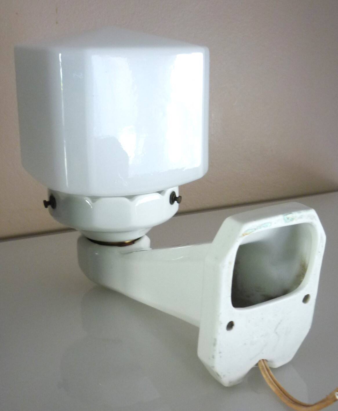 Antique wall light, porcelain and opaline glass, Art Deco period