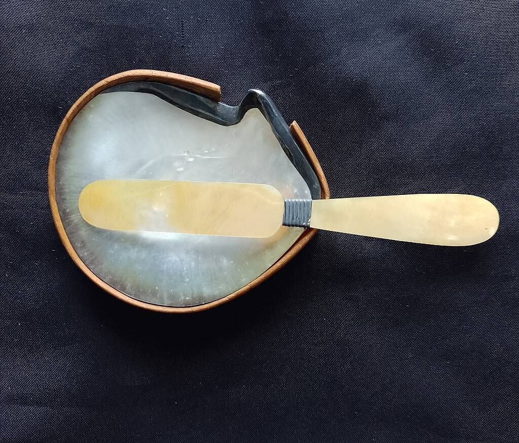 Caviar Dish Genuine Mother of Pearl Shell Knife & Teak Wood