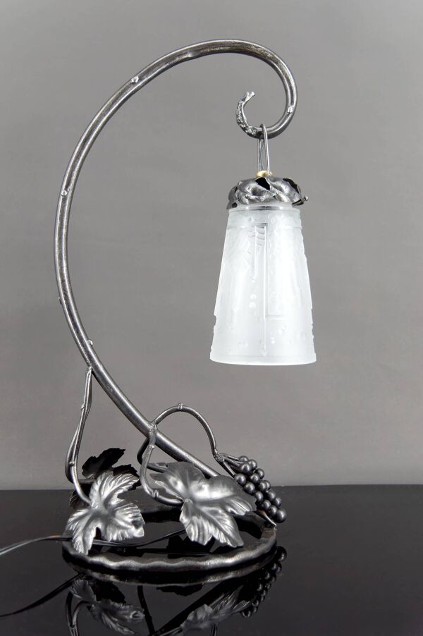 Lampe en Fer Forgé, ''Vigne'', Muller Frères Lunéville, Art Déco, c. 1930