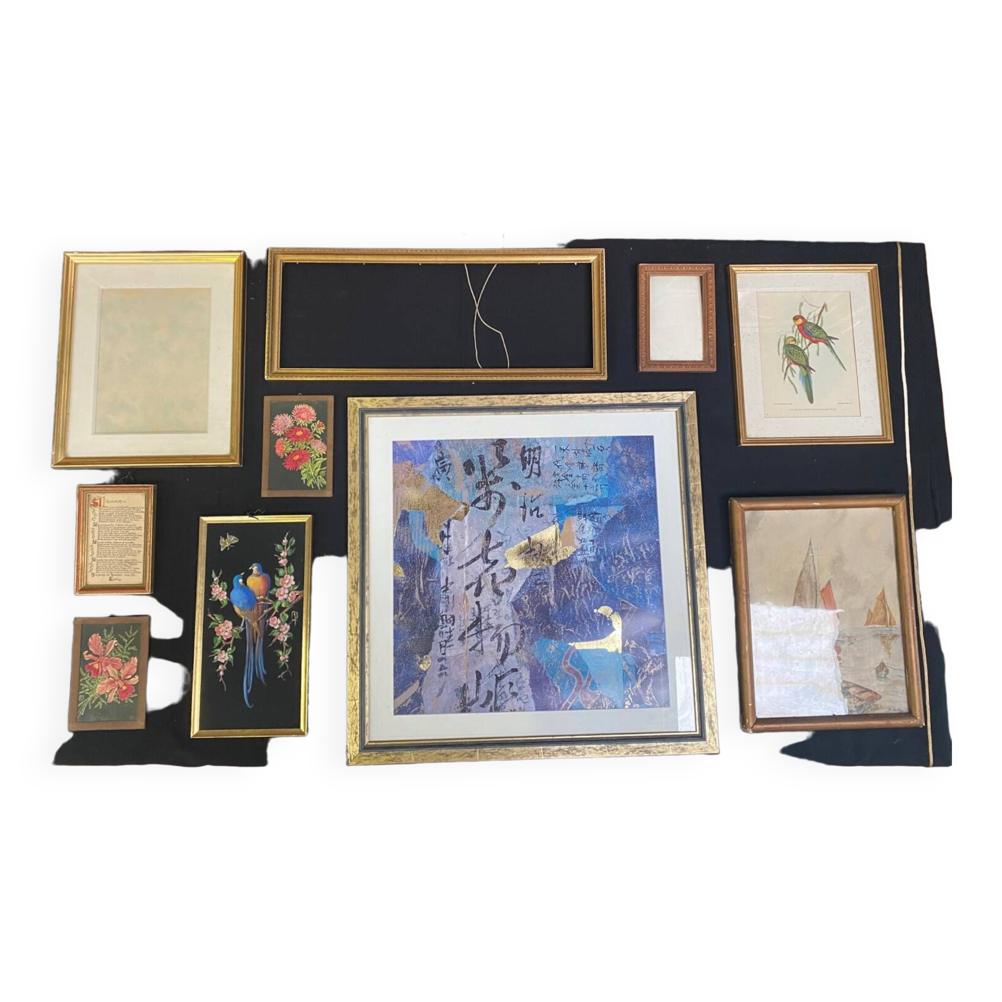 Set of 10 gilded wood or vintage resin frames