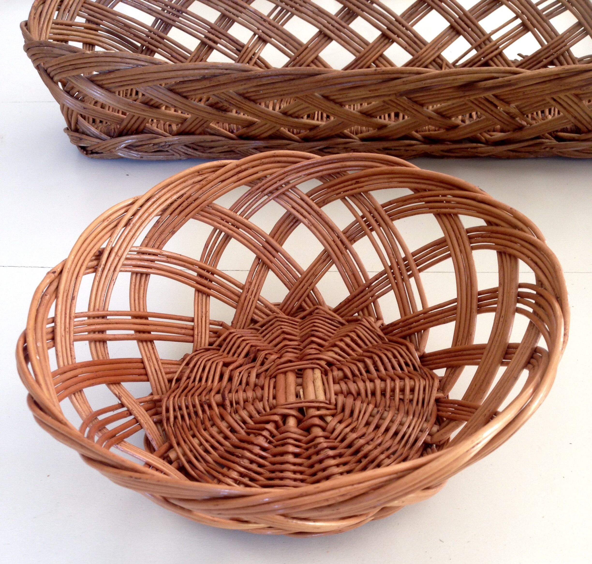 Paire de corbeilles en osier tressé type panière