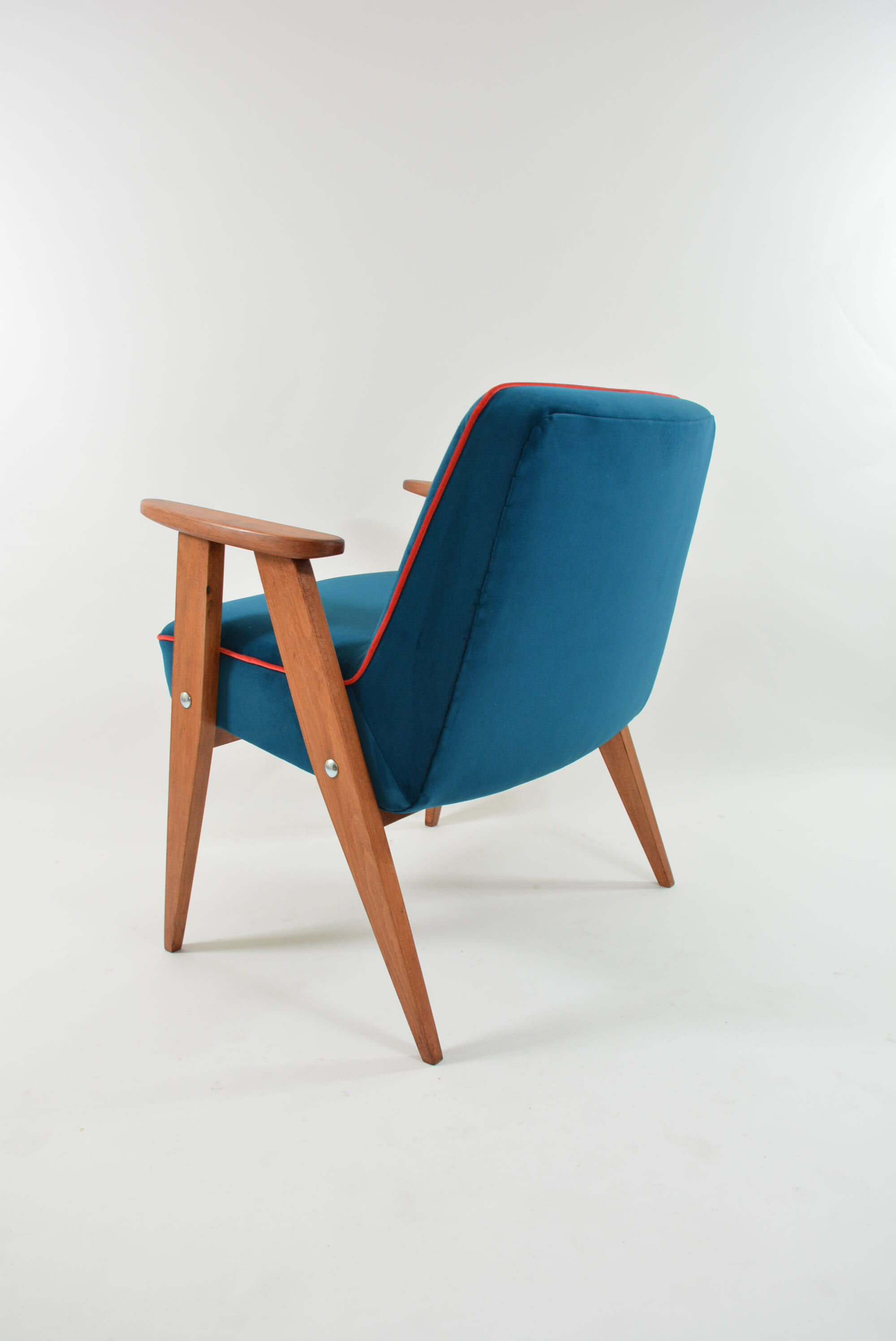 366 duck blue chair