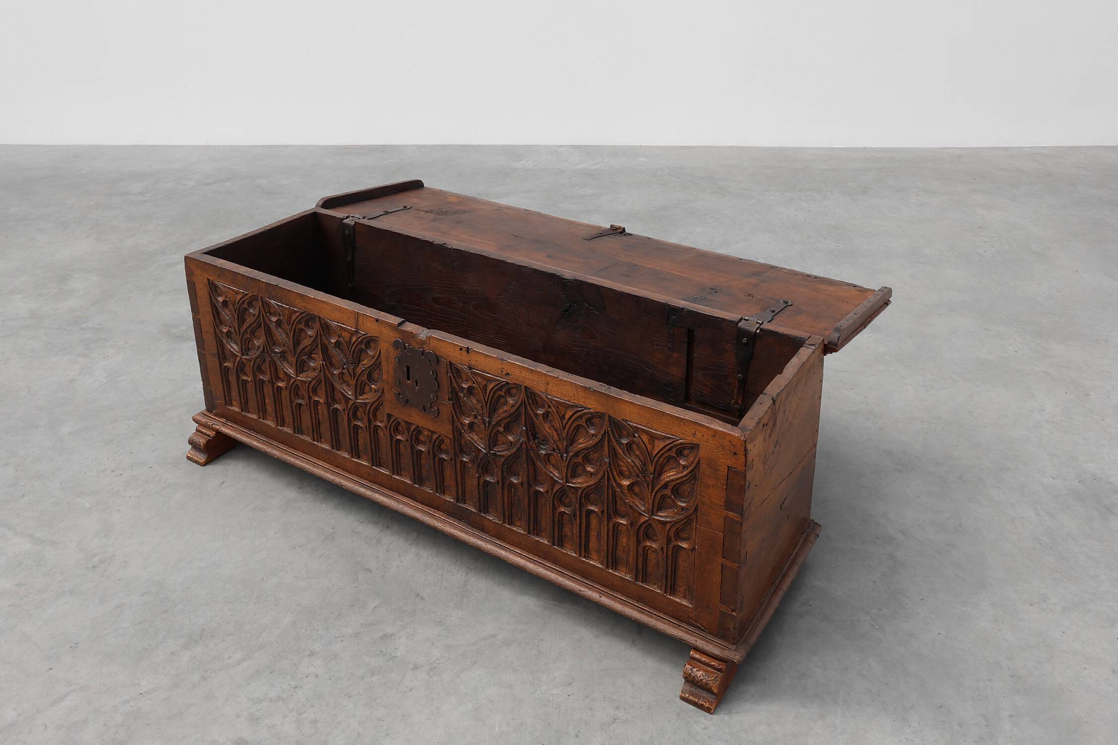 Rare Large Gothic 16th century carved solid oak chest, France