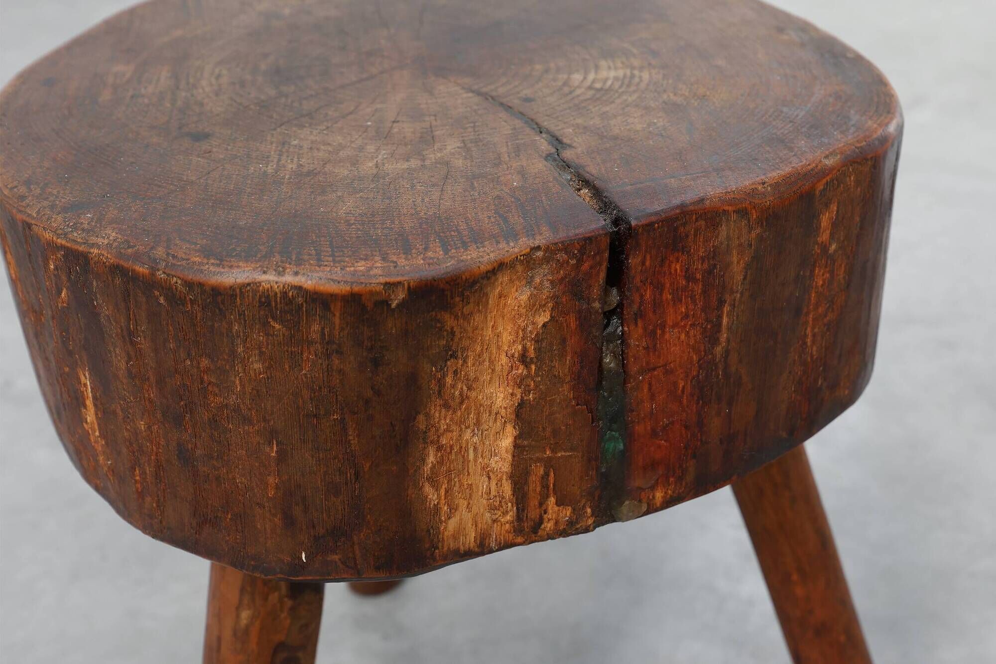 Rustic Oak Tripod Stool with Chunky Round Wooden Seat, France, circa 1920
