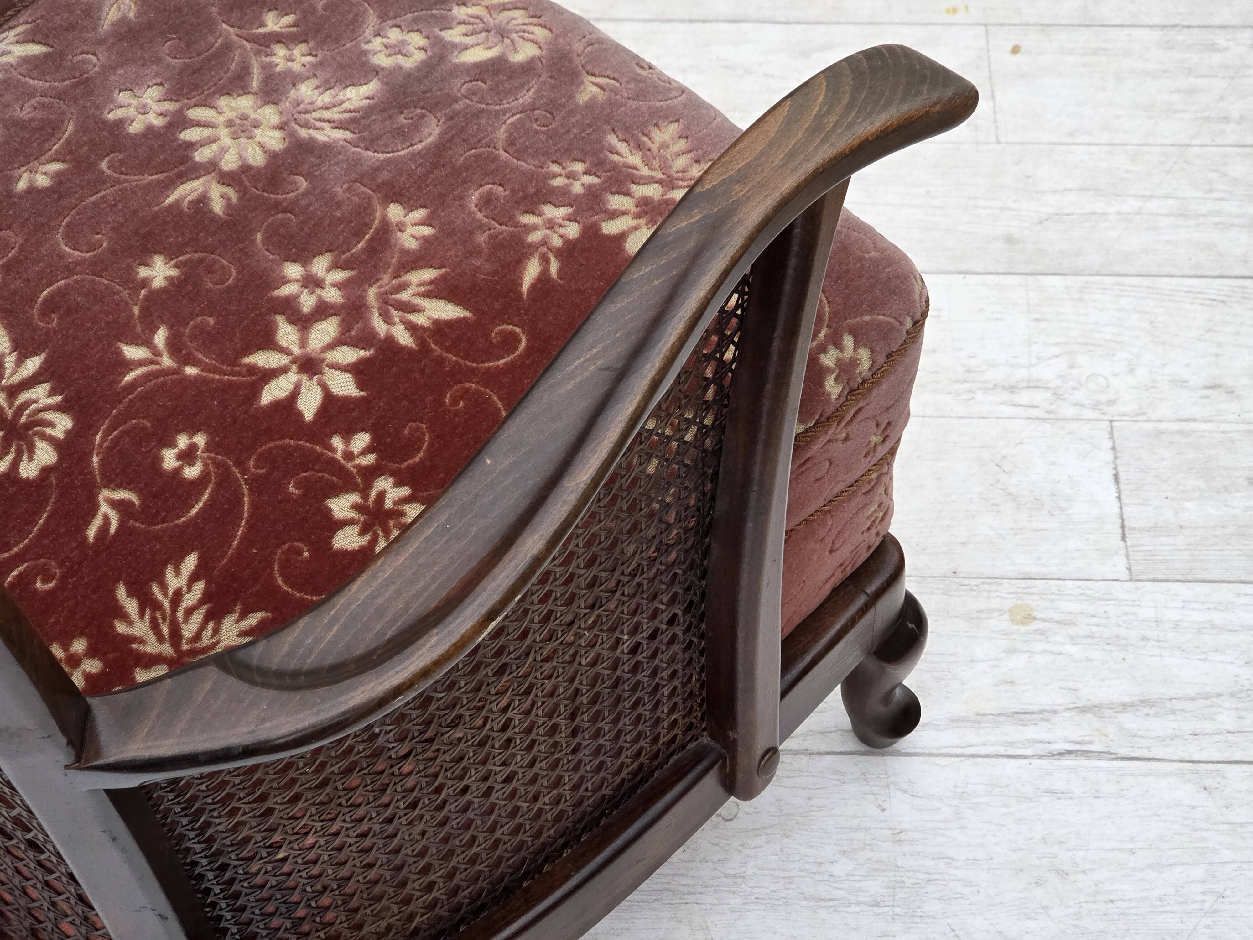 1950s, Danish 3-seater sofa, salmon/pink velour, furniture mesh.