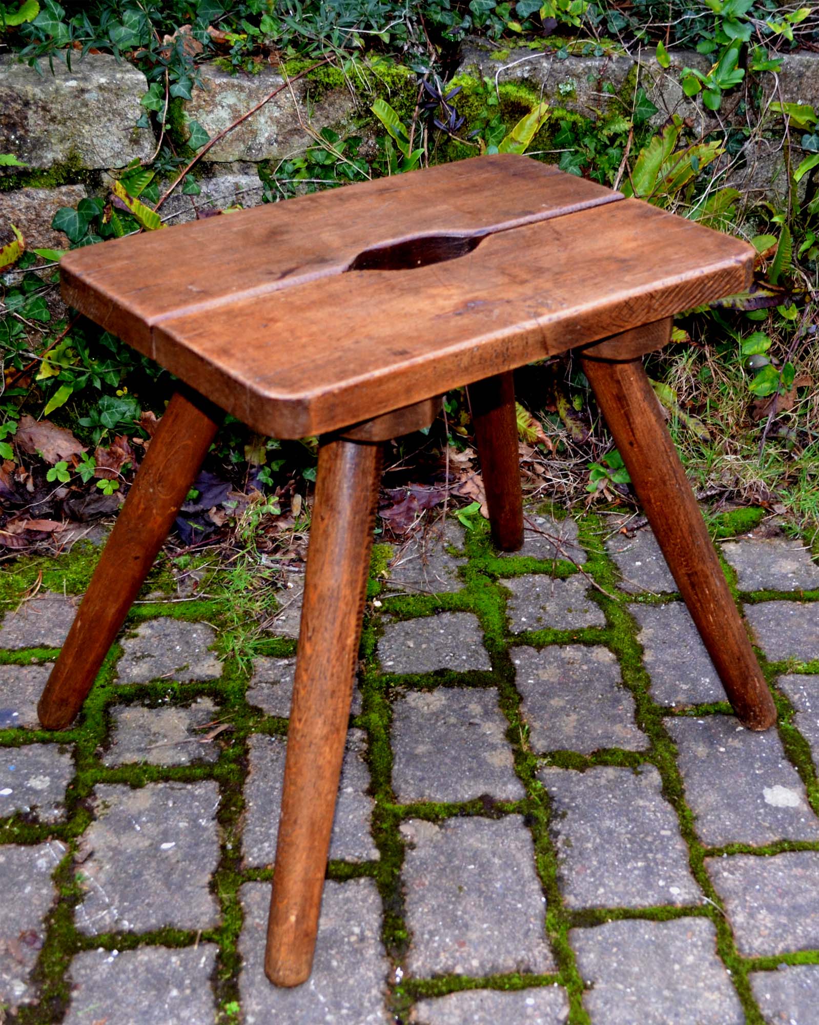 Alpine stool