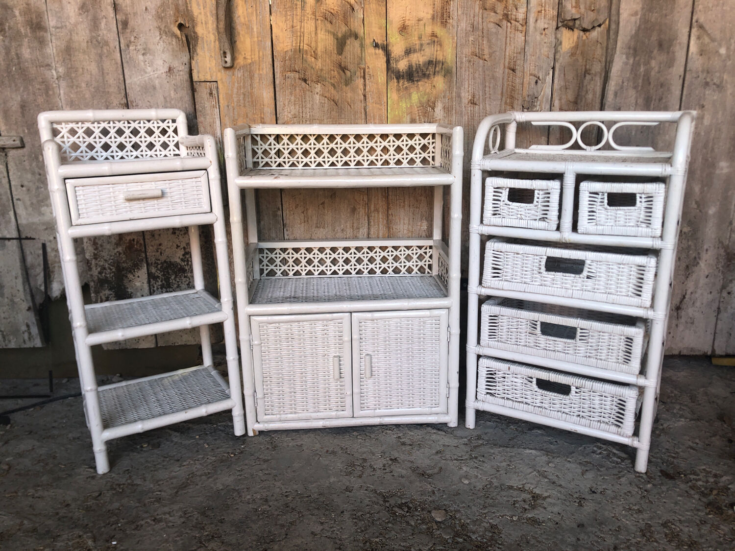 Lot 3 meubles commodes rotin blanc vintage