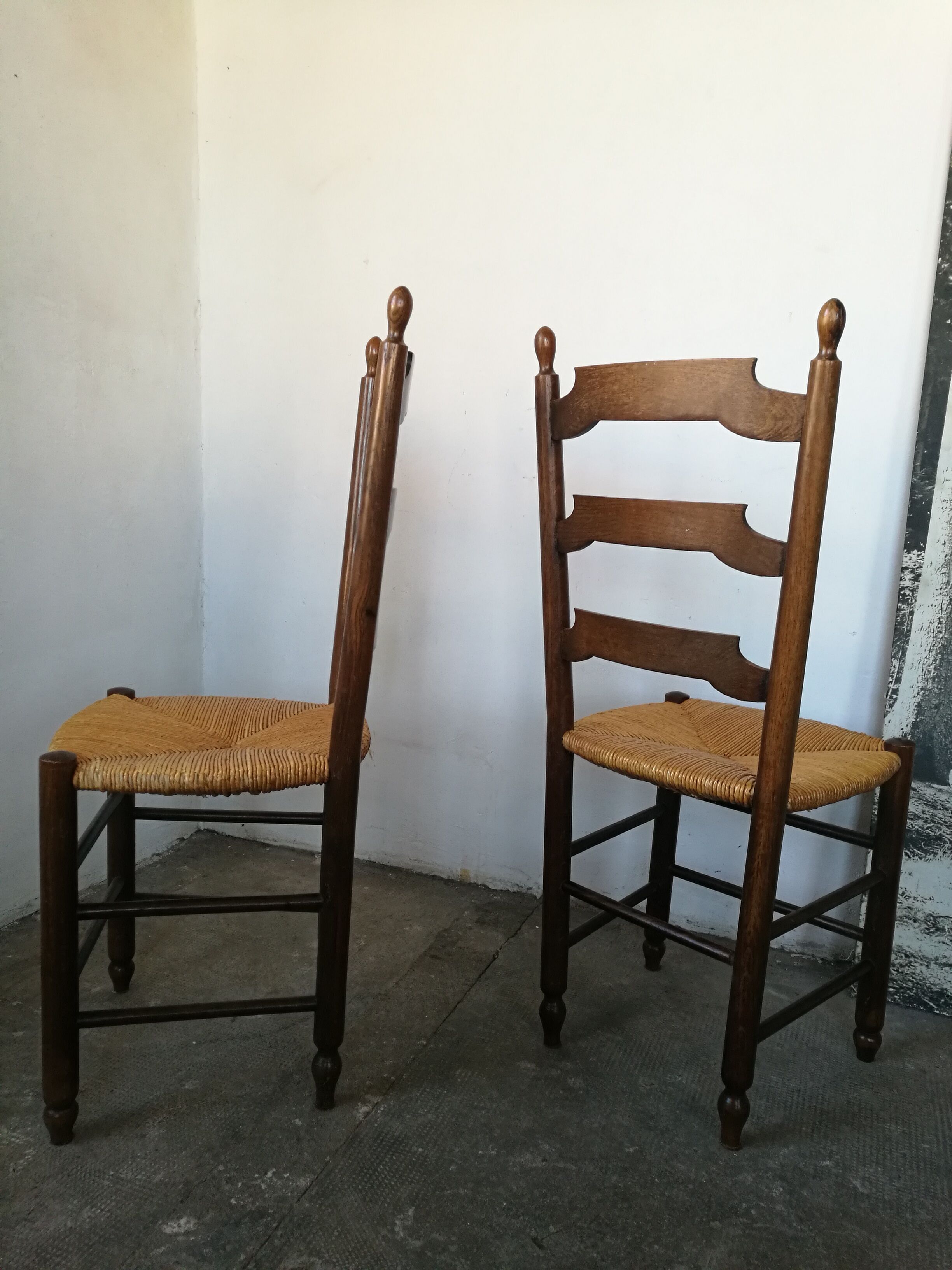 Paire de chaises paillées