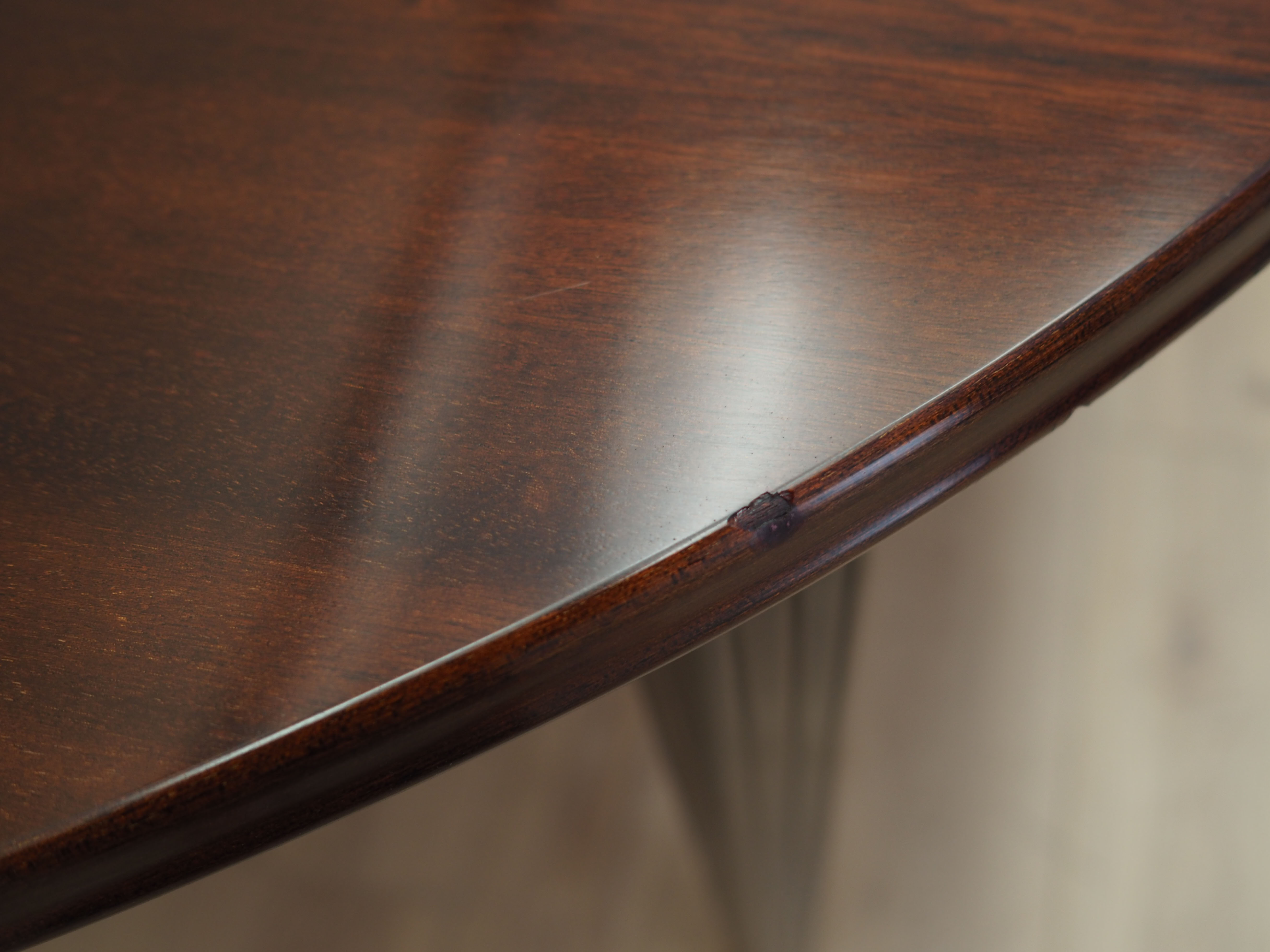 Round mahogany table, Danish design, 1970s, production: Denmark