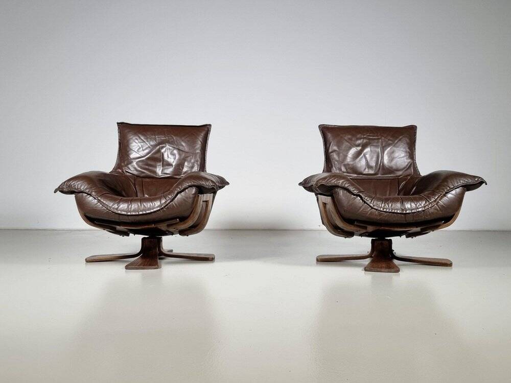 2 Leather and Oak Swivel Armchairs by Carl Straub, 1960s