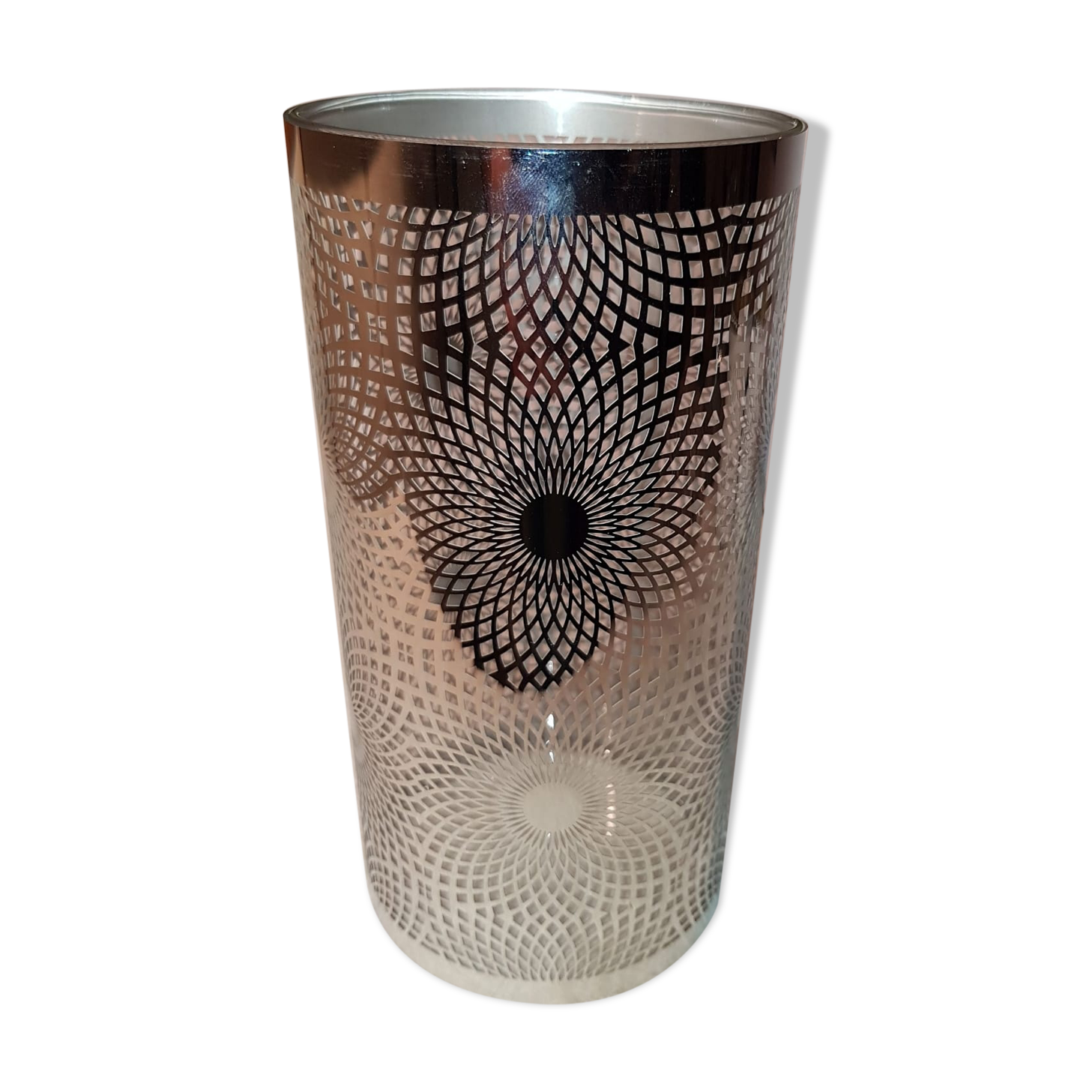 Beautiful vase very decorative