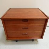 Mid Century teakwood chest of drawers