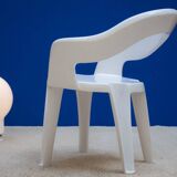 Chaise cossue en résine années 70