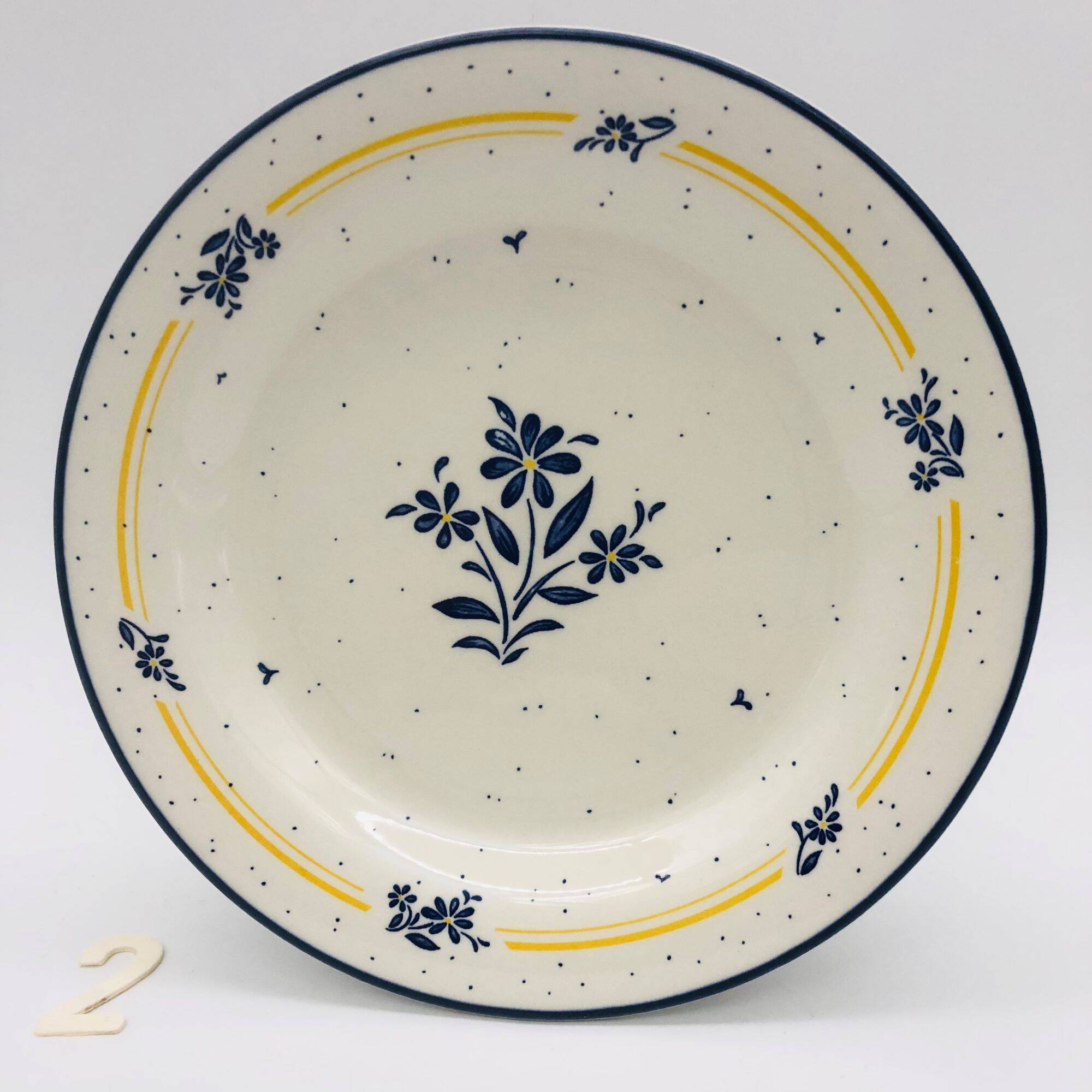 6 dessert plates, "Staffordshire" (England).