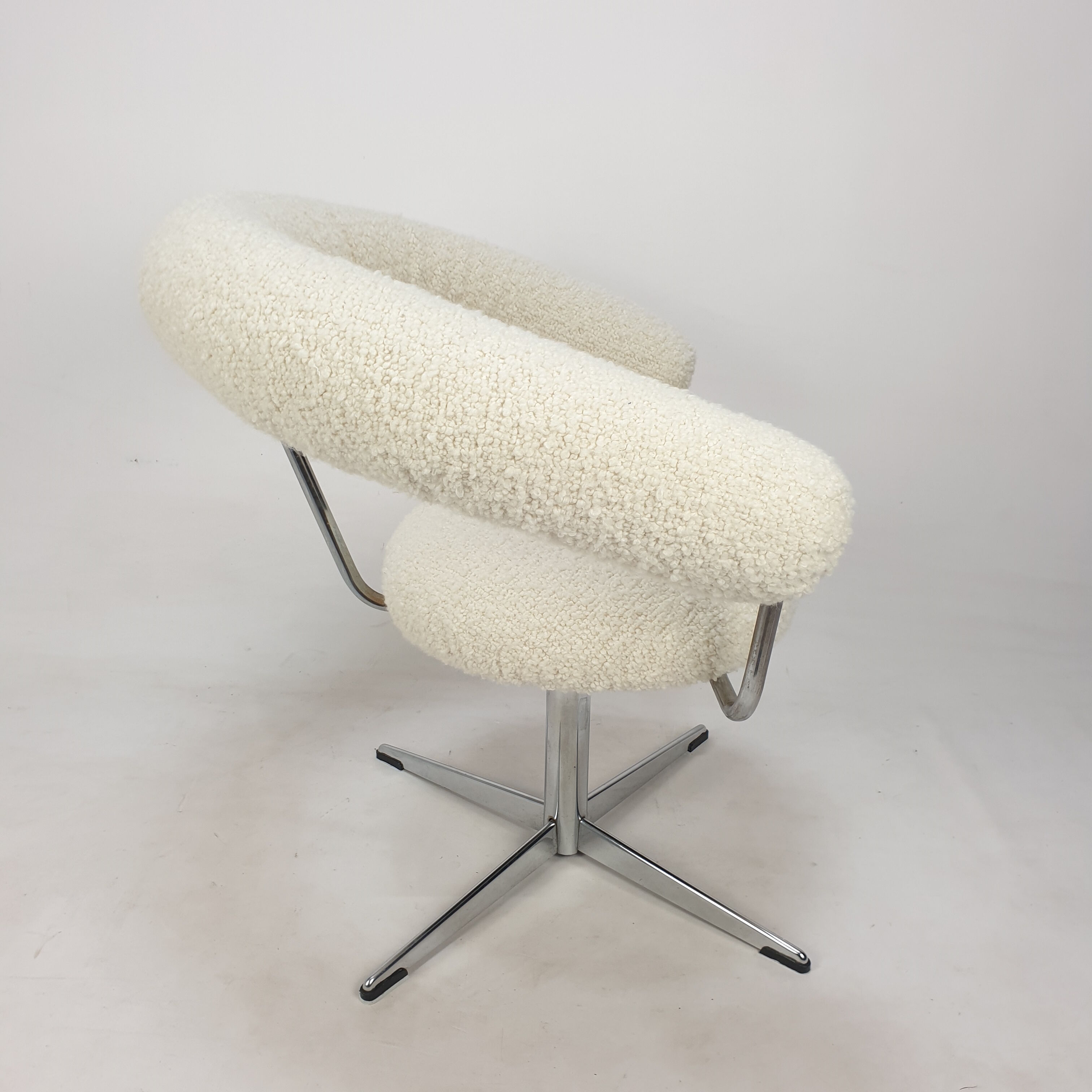 Ensemble de 2 fauteuils ronds, années 1970