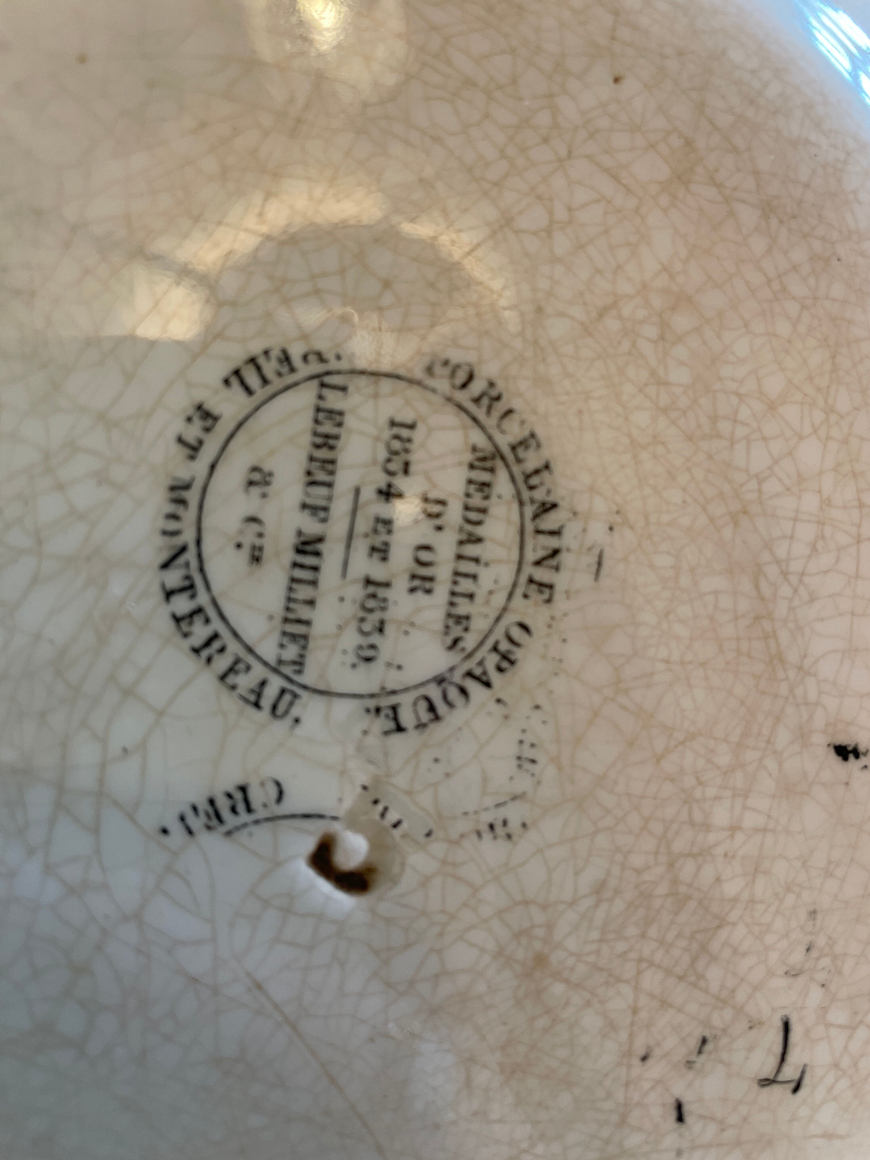 Old decorative plate Creil & Montereau "rabbit"