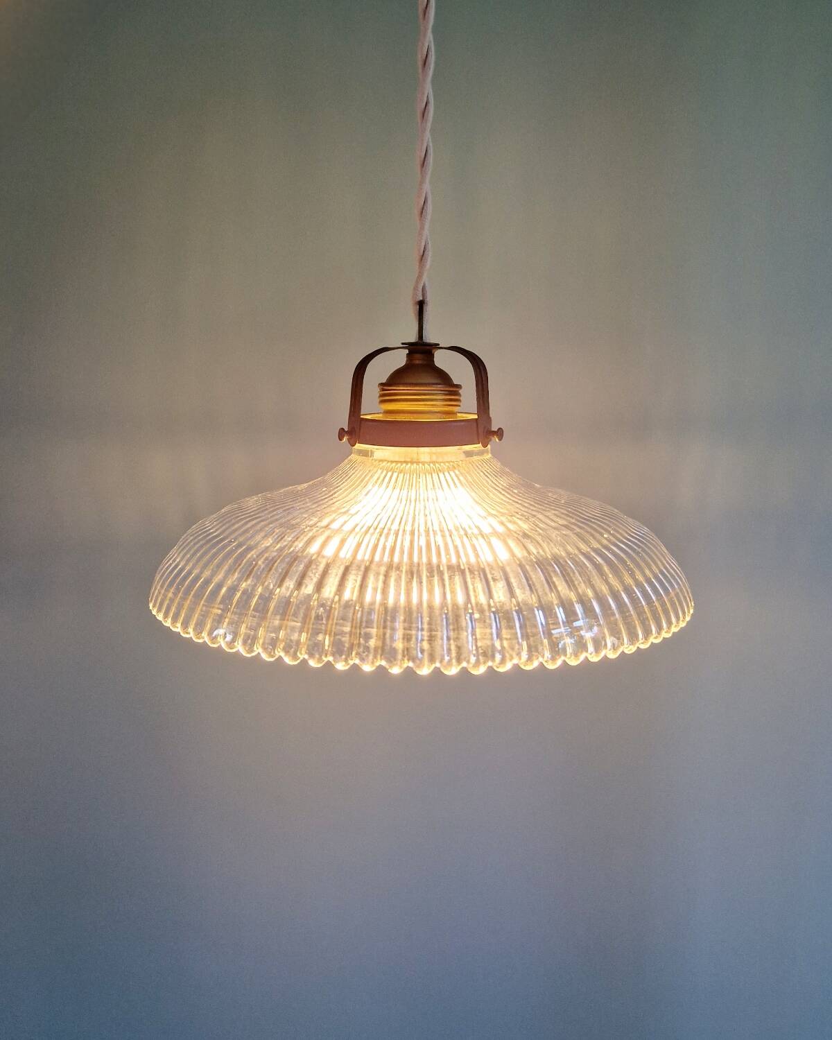 Art Deco pendant light in grooved glass, 1920s-30s