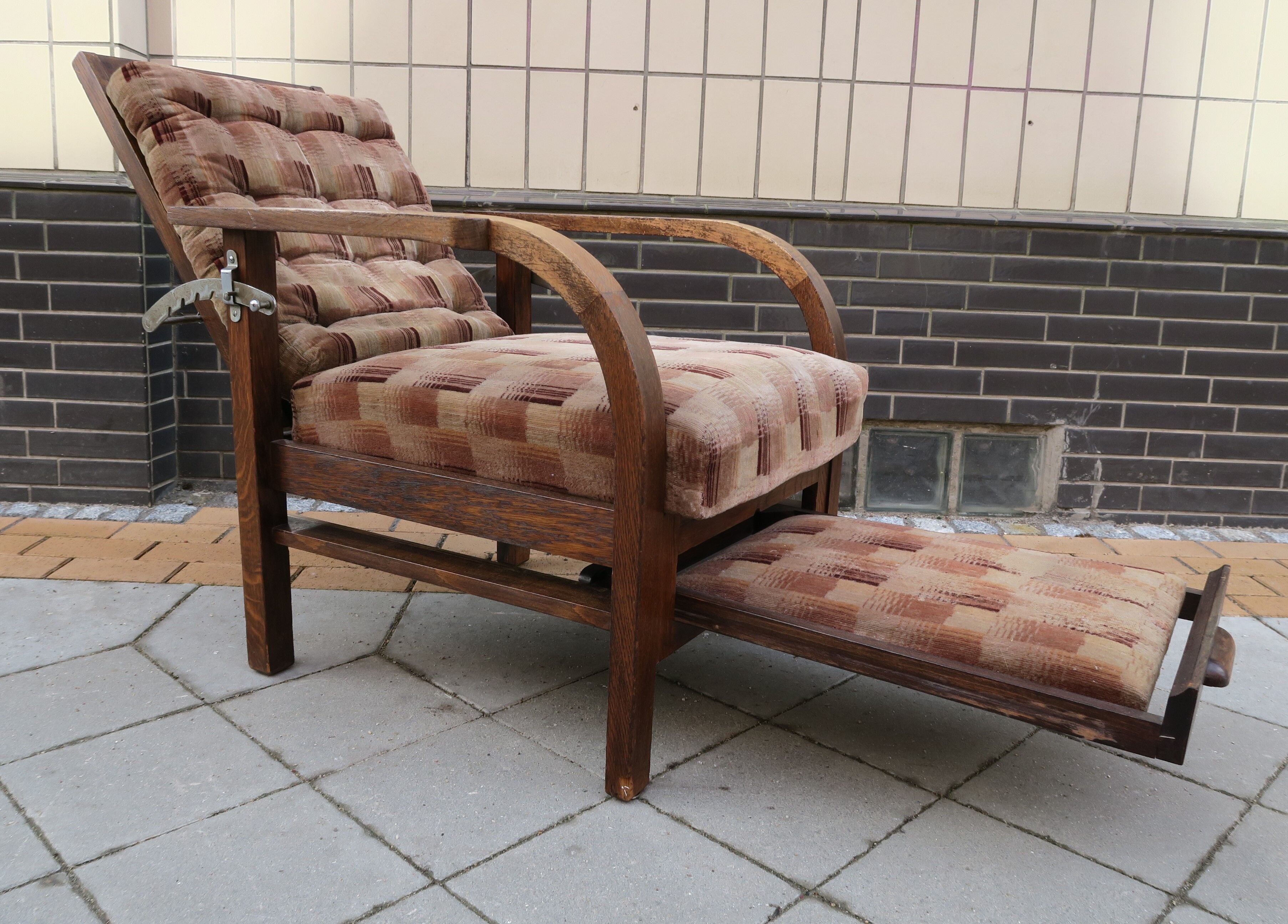 "Sitzmaschine" armchair from the 20s