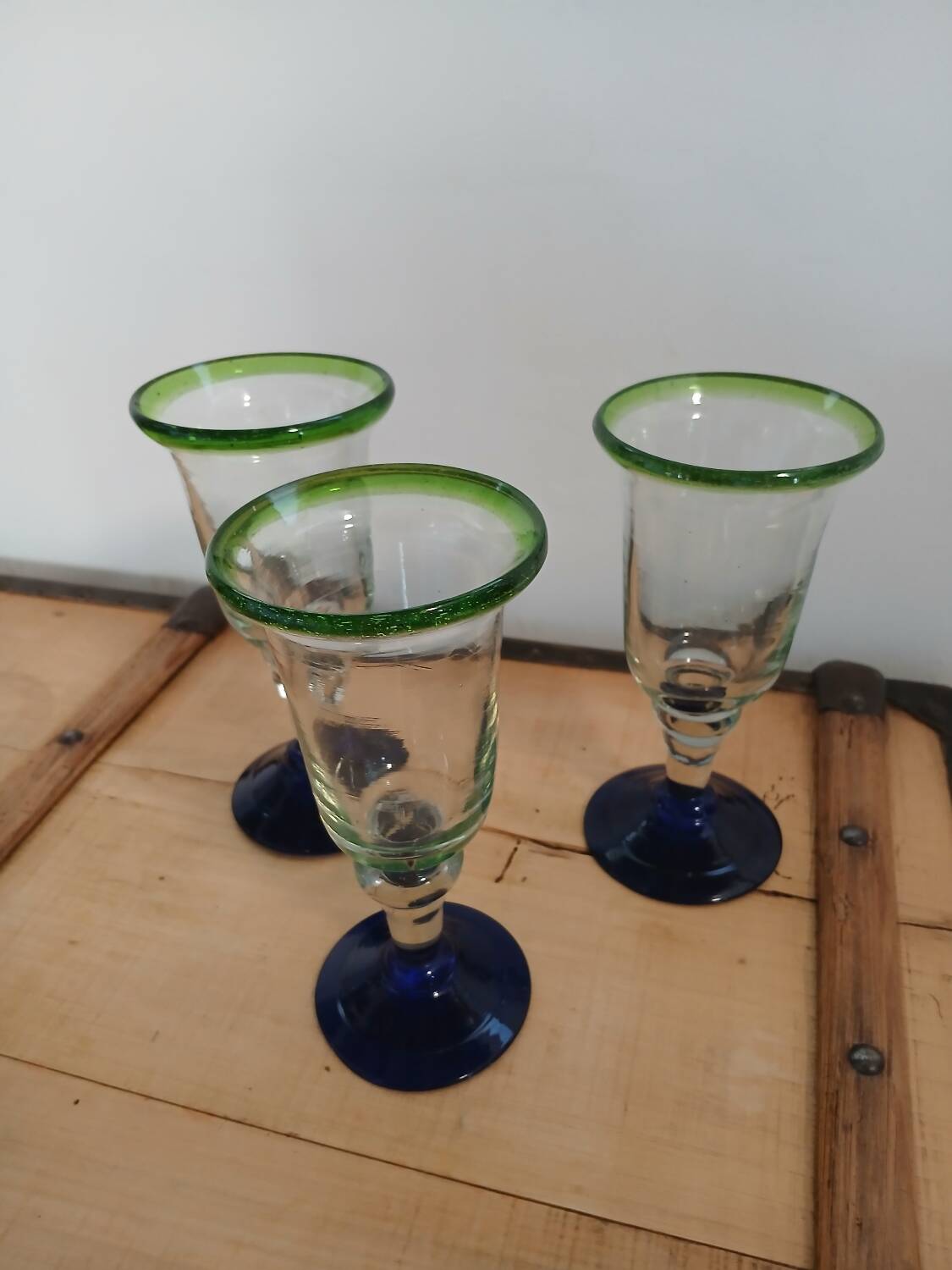 3 stemmed glasses in bubble and blown glass