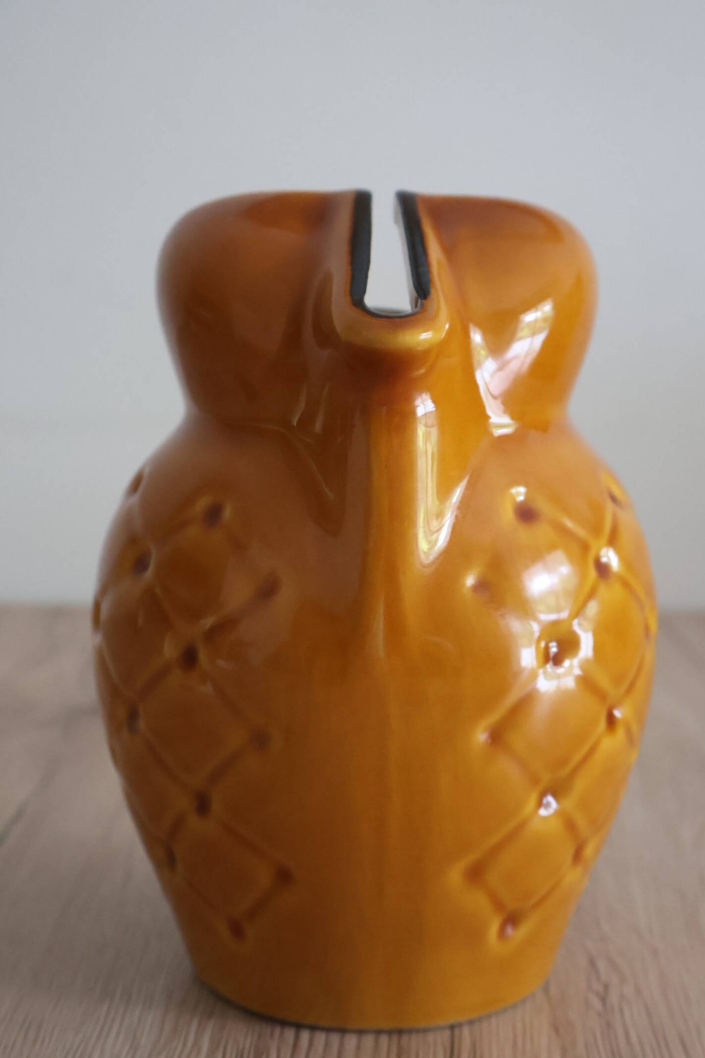 Pichet en céramique motif ananas années 60